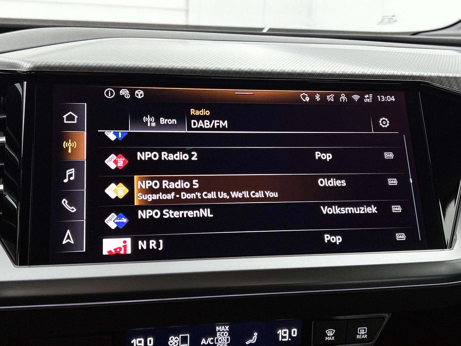 Audi-Q4 Sportback e-tron-image-6