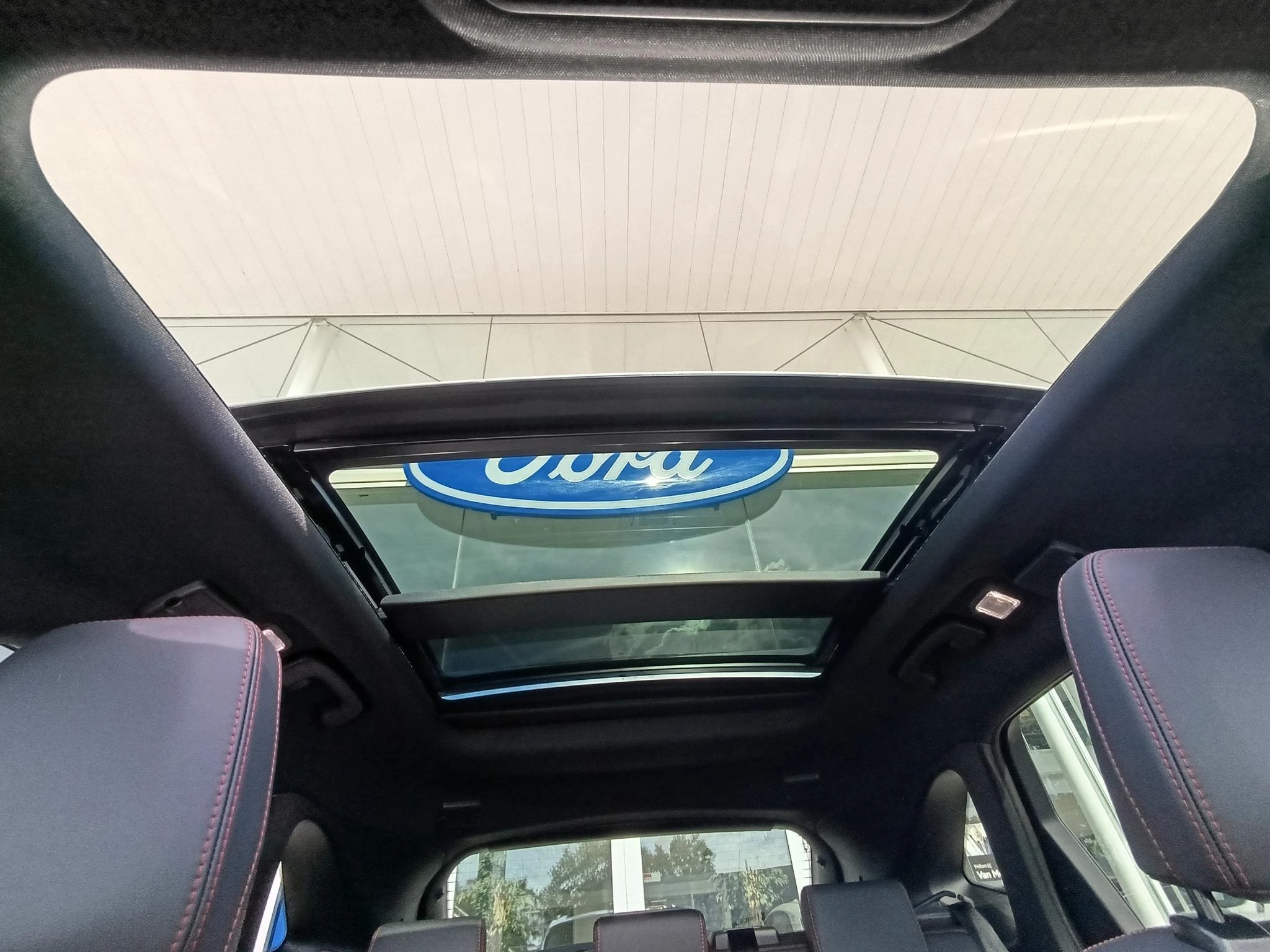 Ford-Kuga-image-25