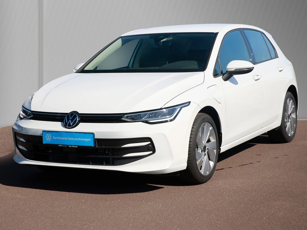 Volkswagen Golf VIII 1.5 TSI DSG eHybrid Life AHK, VWG