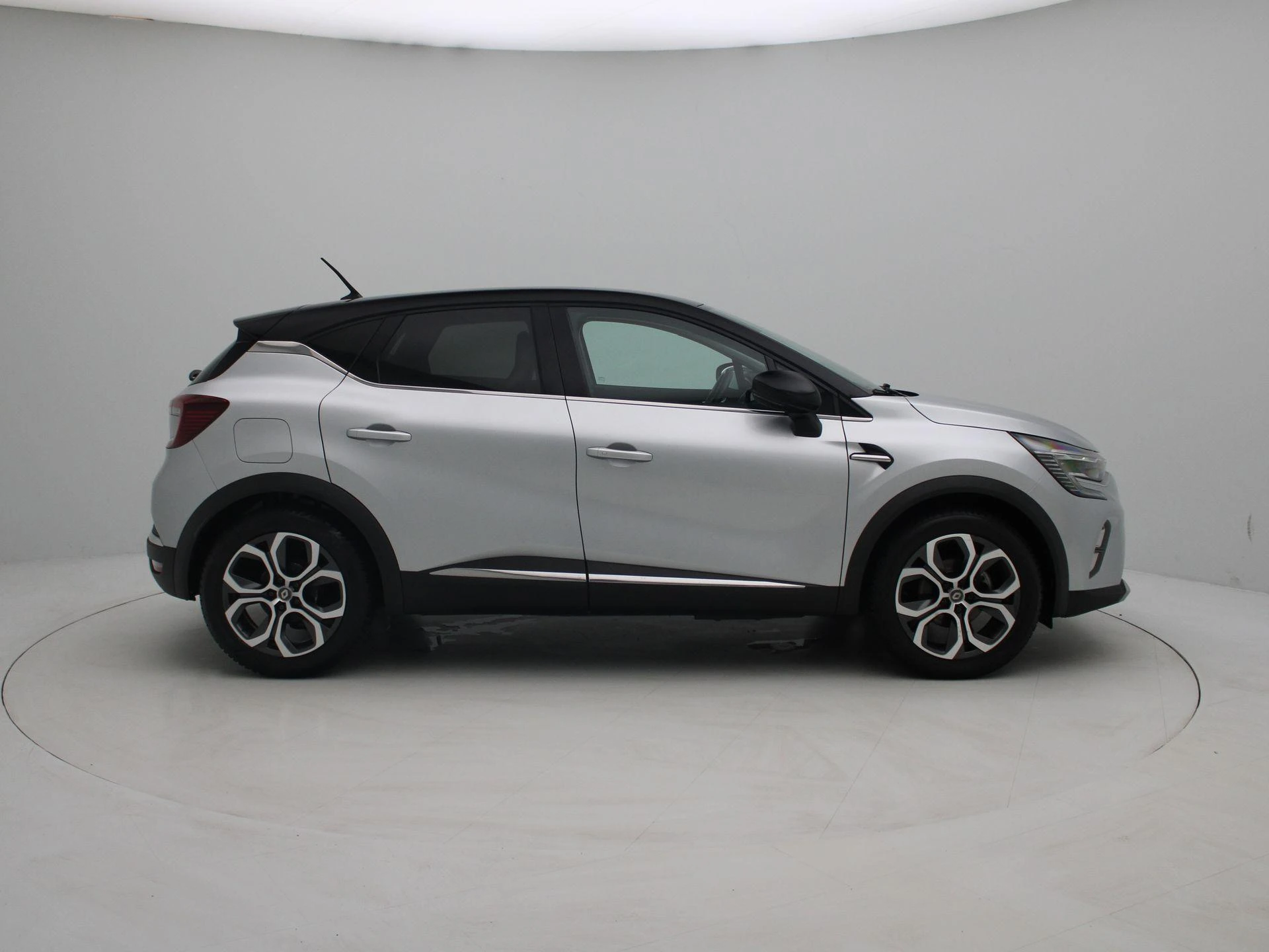 Renault-Captur-image-5