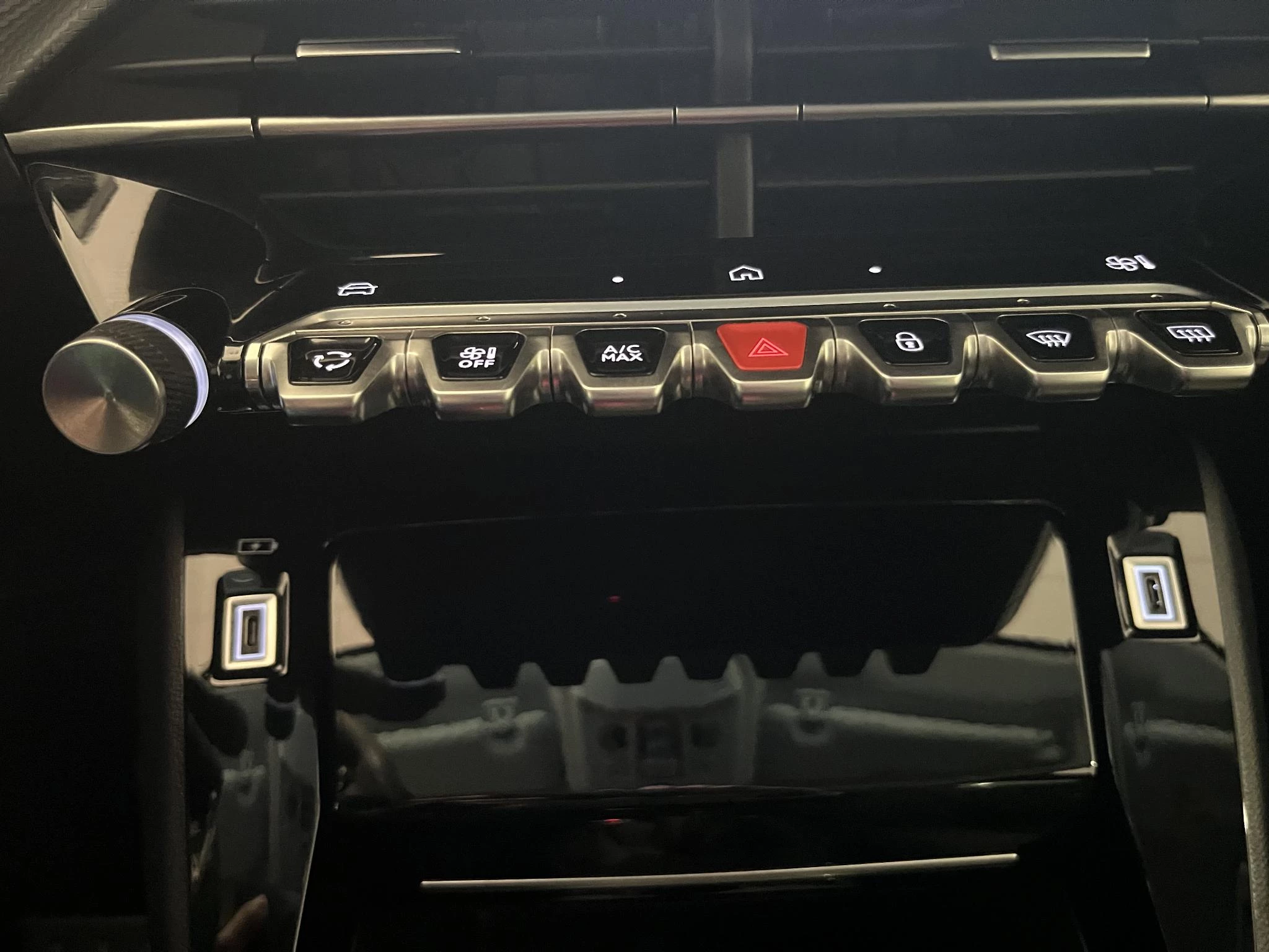 Peugeot-208-image-14