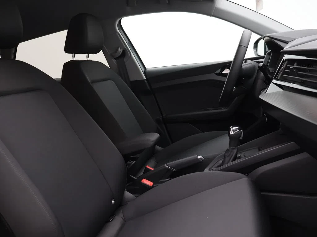Audi-A1 Sportback-image-9
