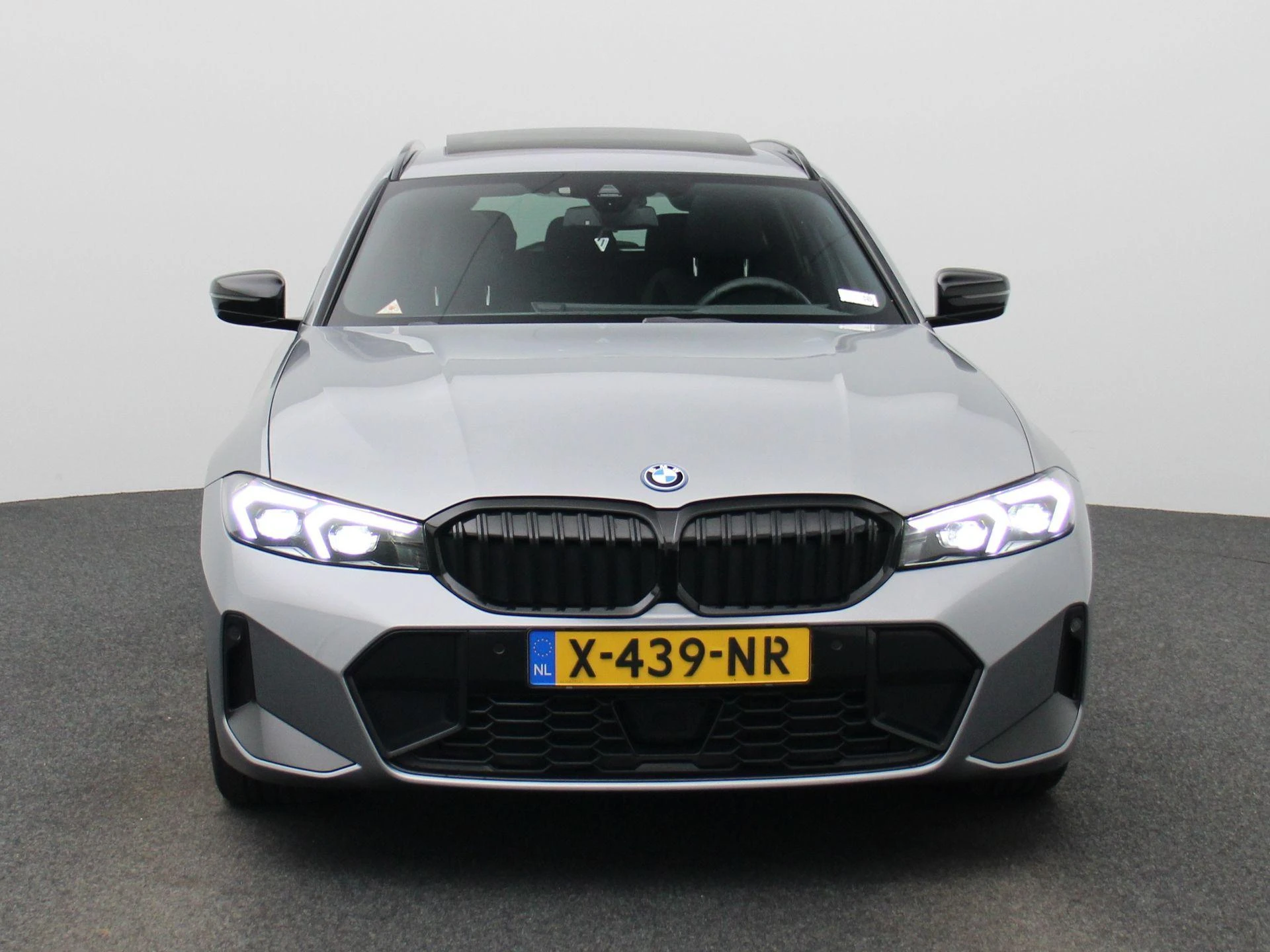 BMW-3 Serie-image-2