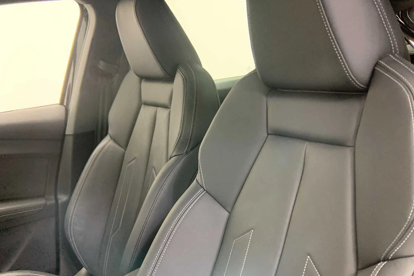 Audi-Q4 e-tron-image-8