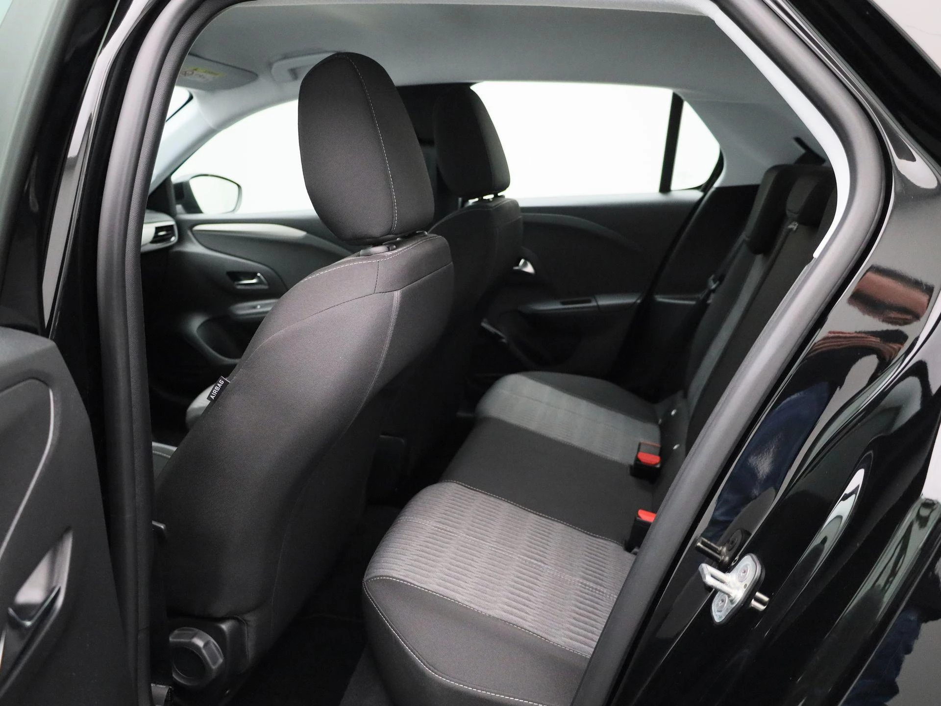 Opel-Corsa-image-9
