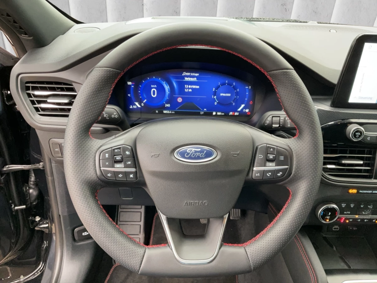 Ford-Kuga-image-13