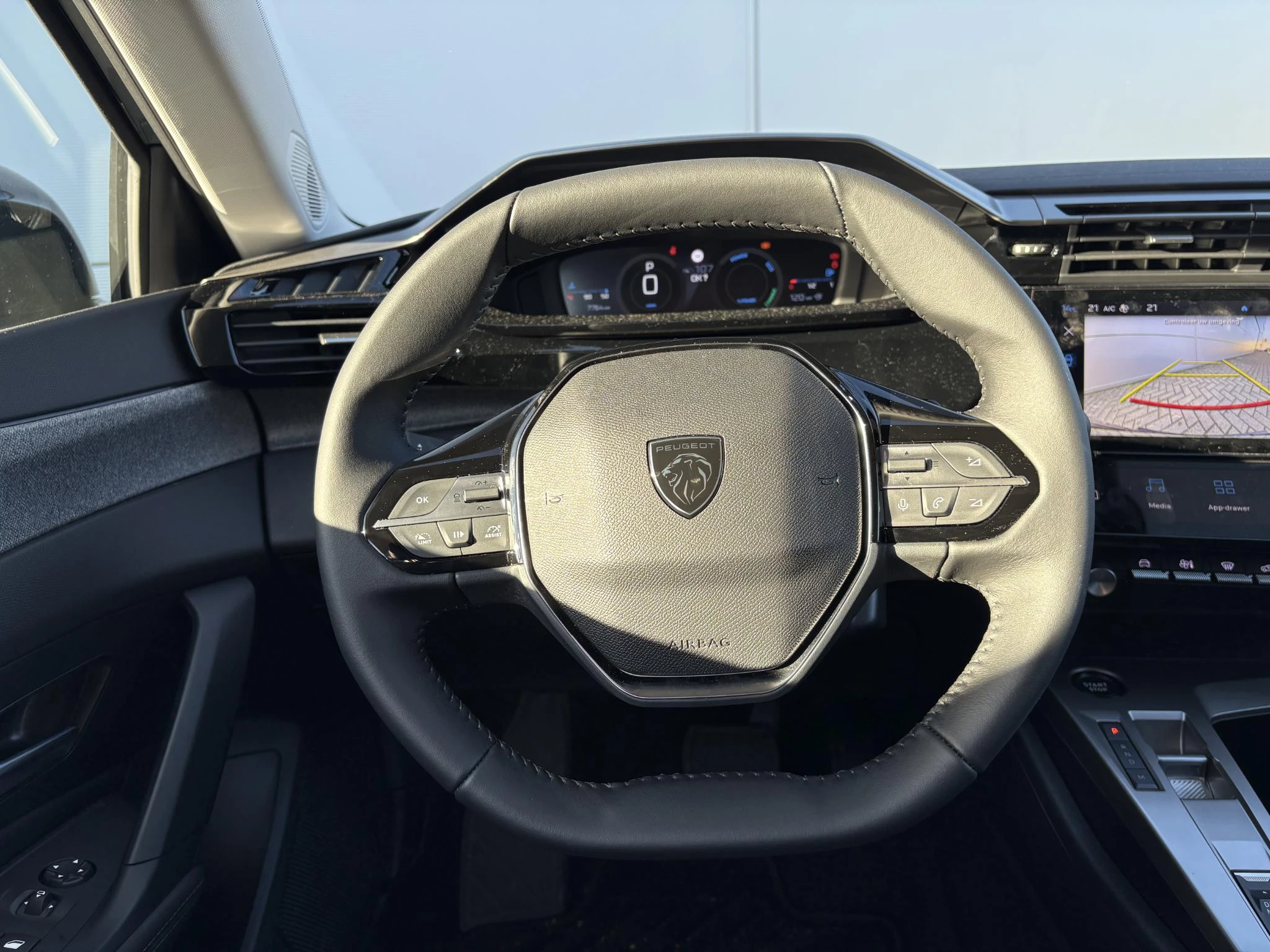 Peugeot-308-image-14