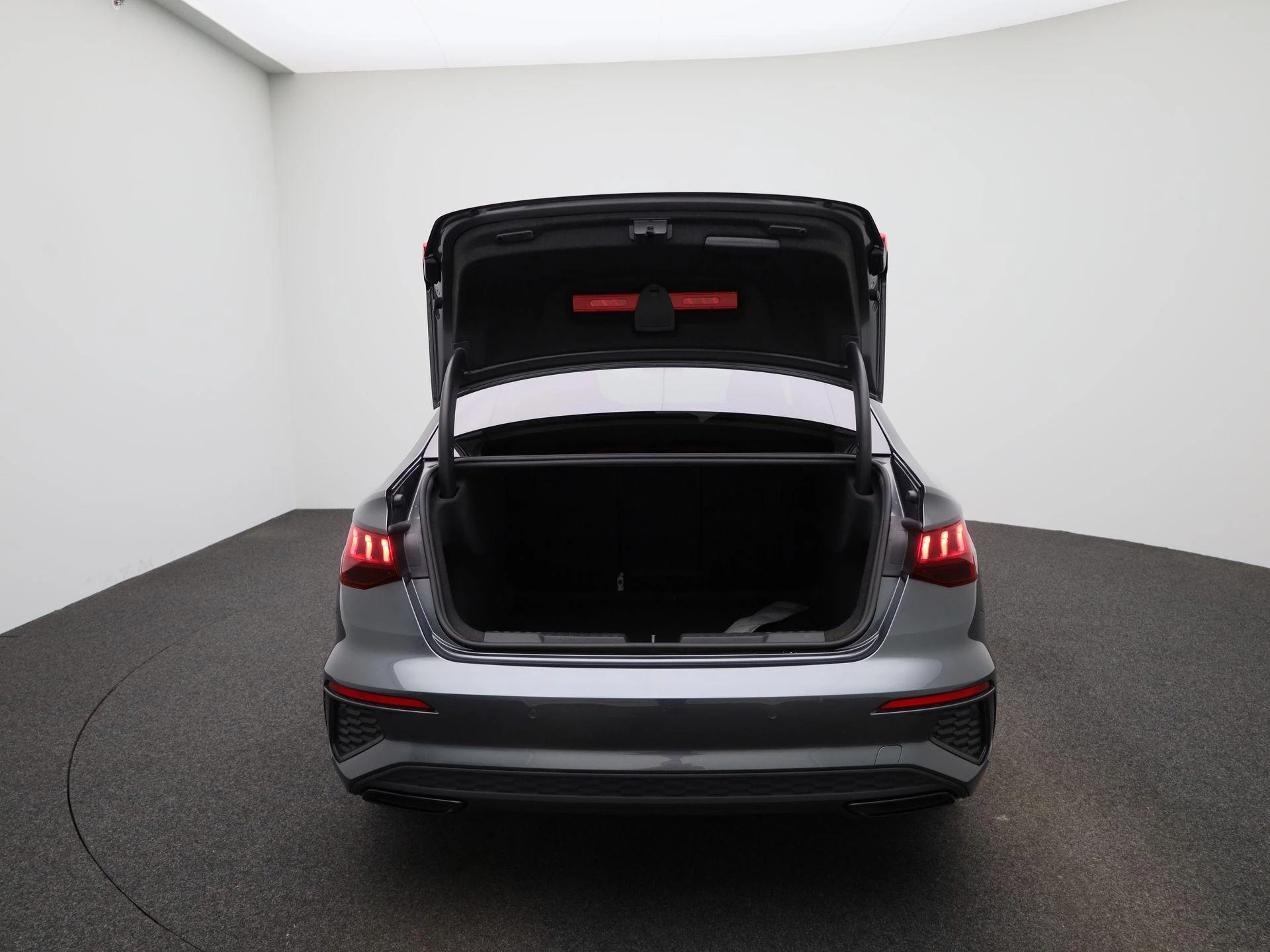 Audi A3 Limousine 30 TFSI S edition