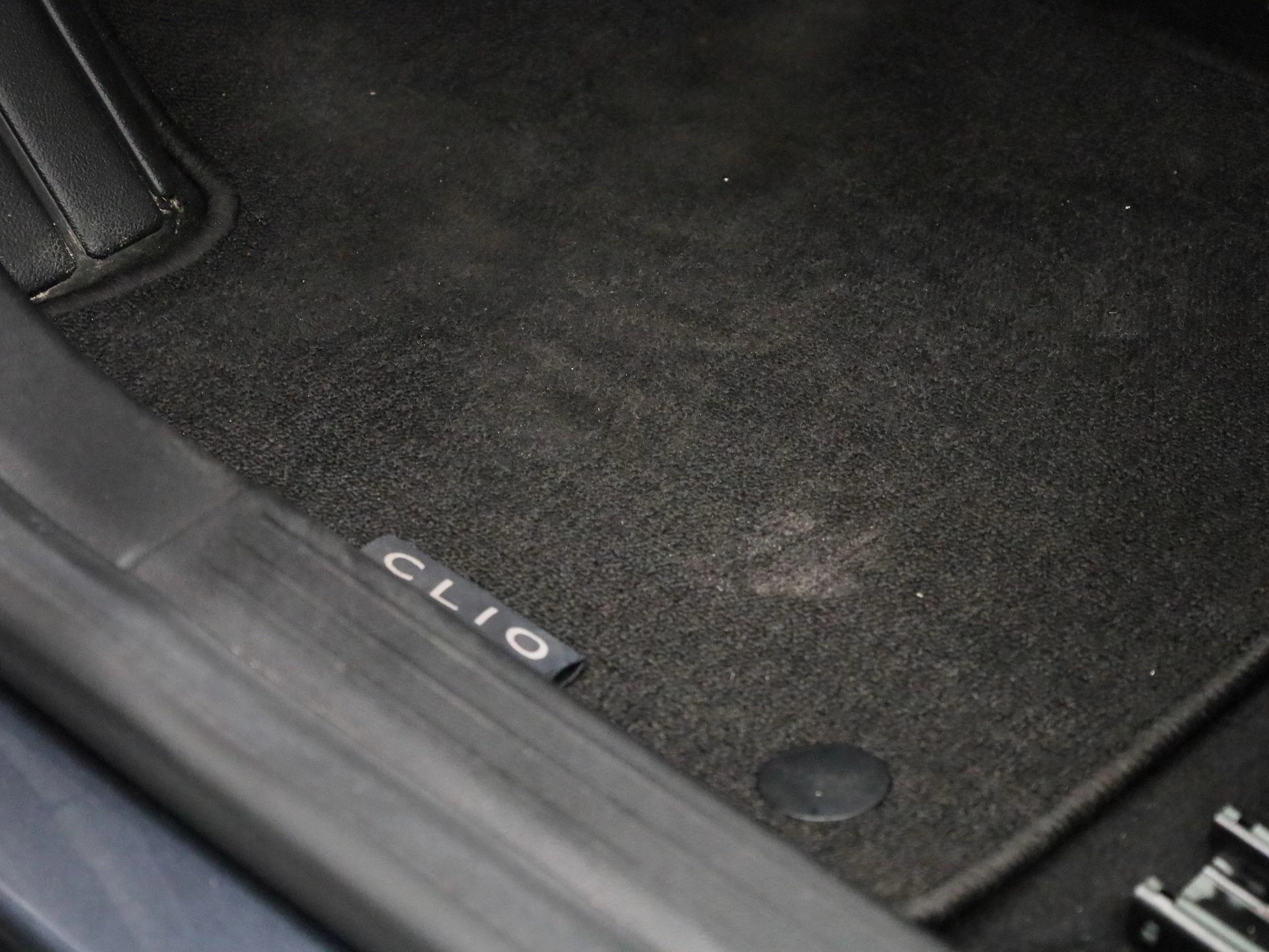 Renault-Clio-image-29