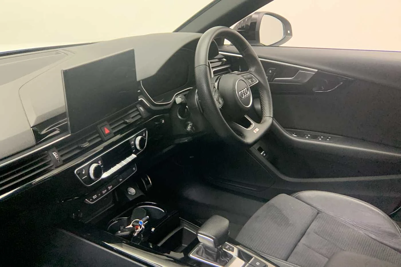 Audi-A4-image-1