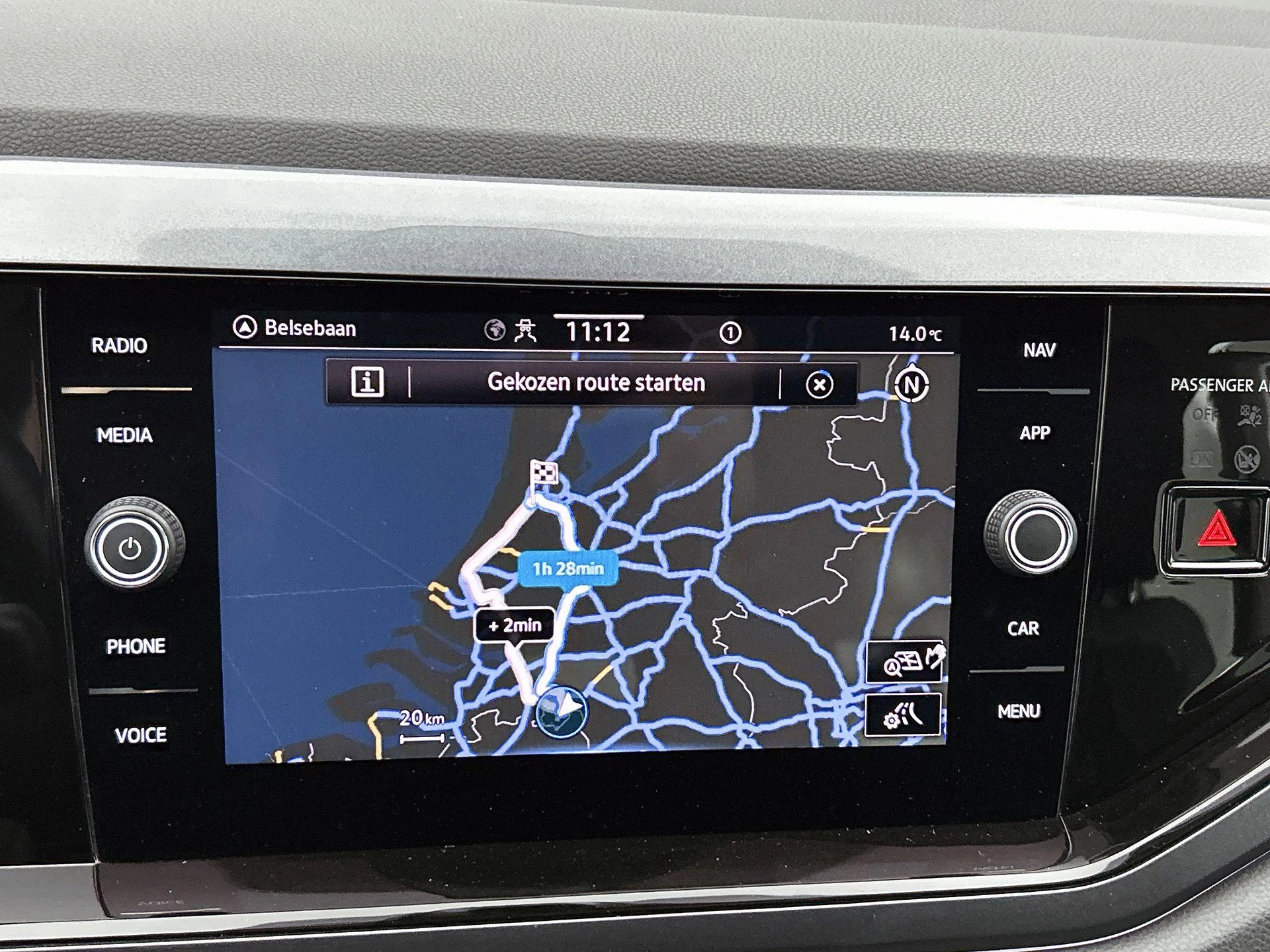 Volkswagen-Polo-image-27