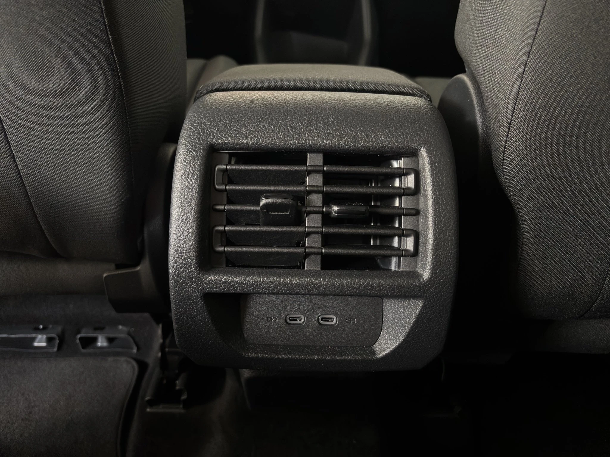 Ford-Tourneo Connect-image-19