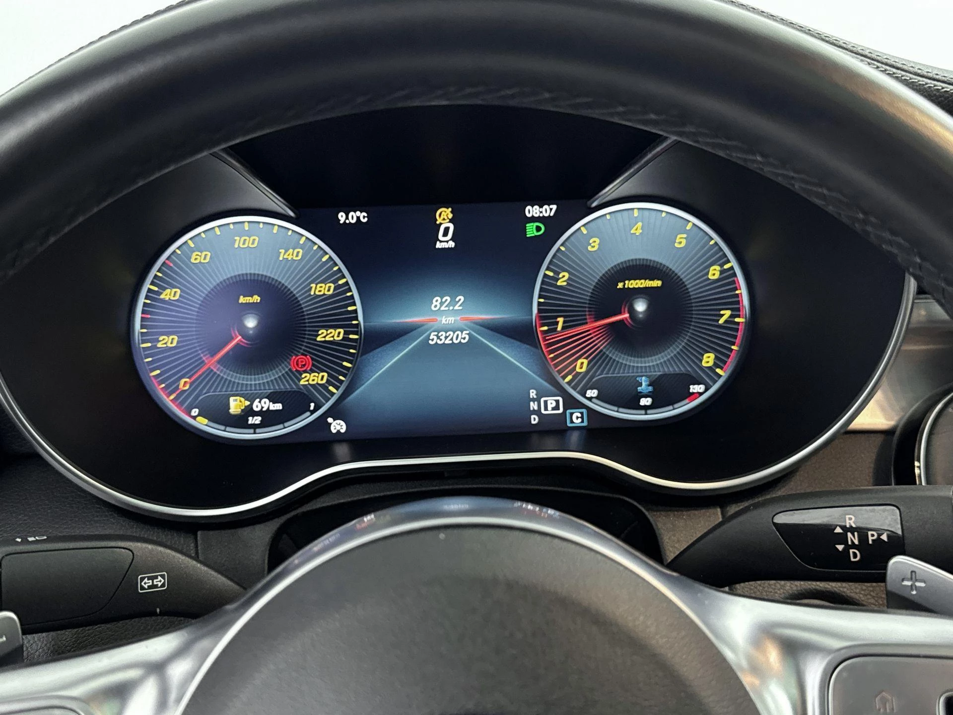 Mercedes-Benz-C-Klasse-image-10