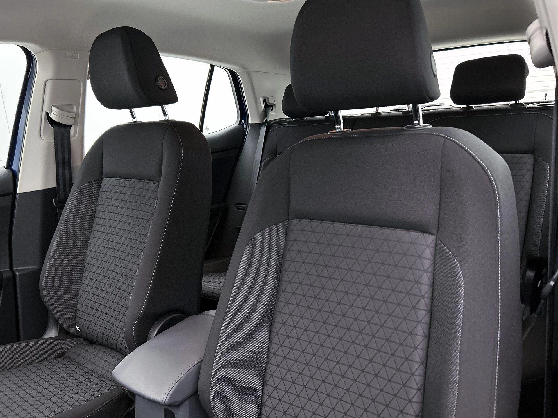 Volkswagen-T-Cross-image-9