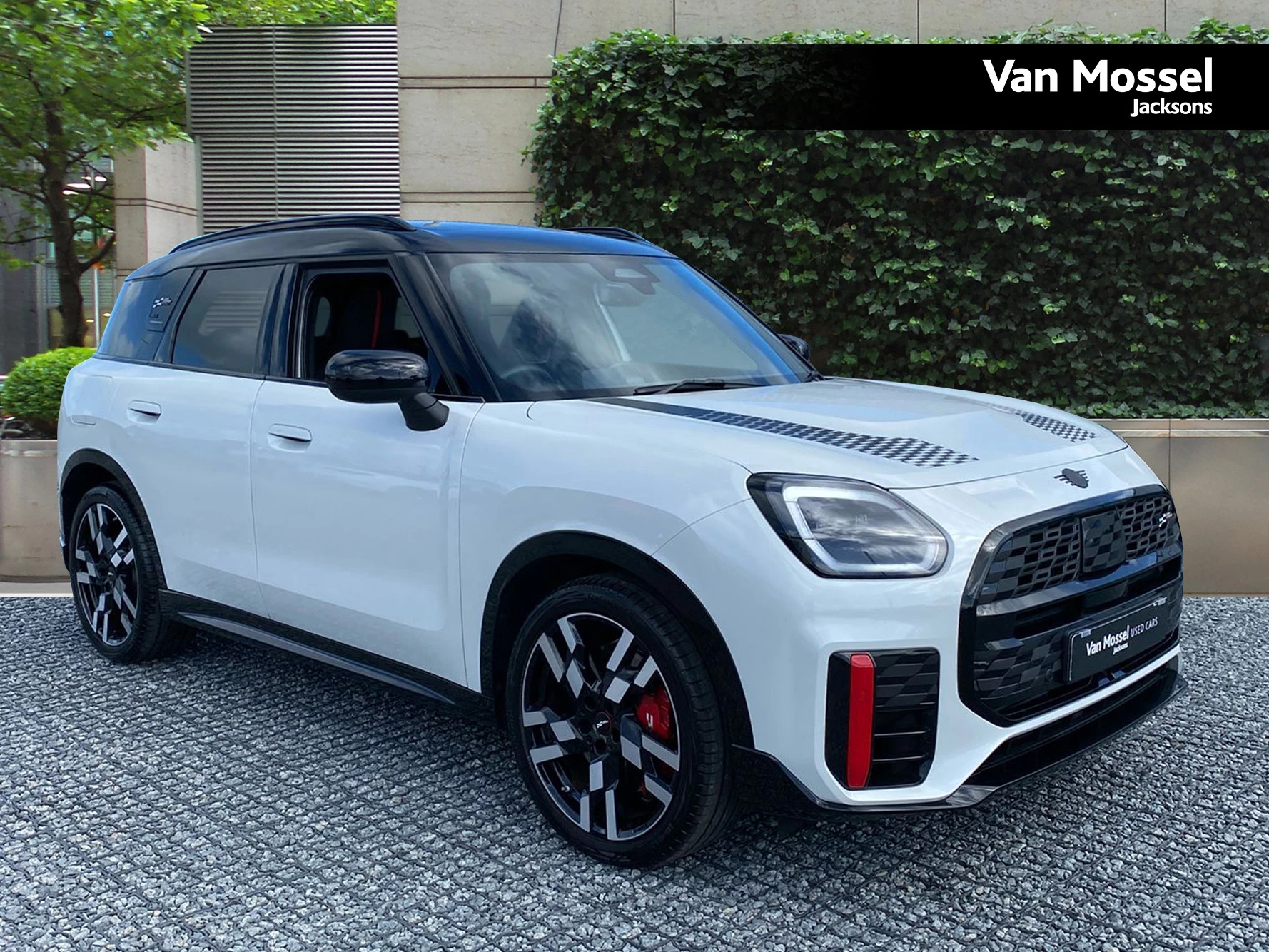 MINI-Countryman-image-0