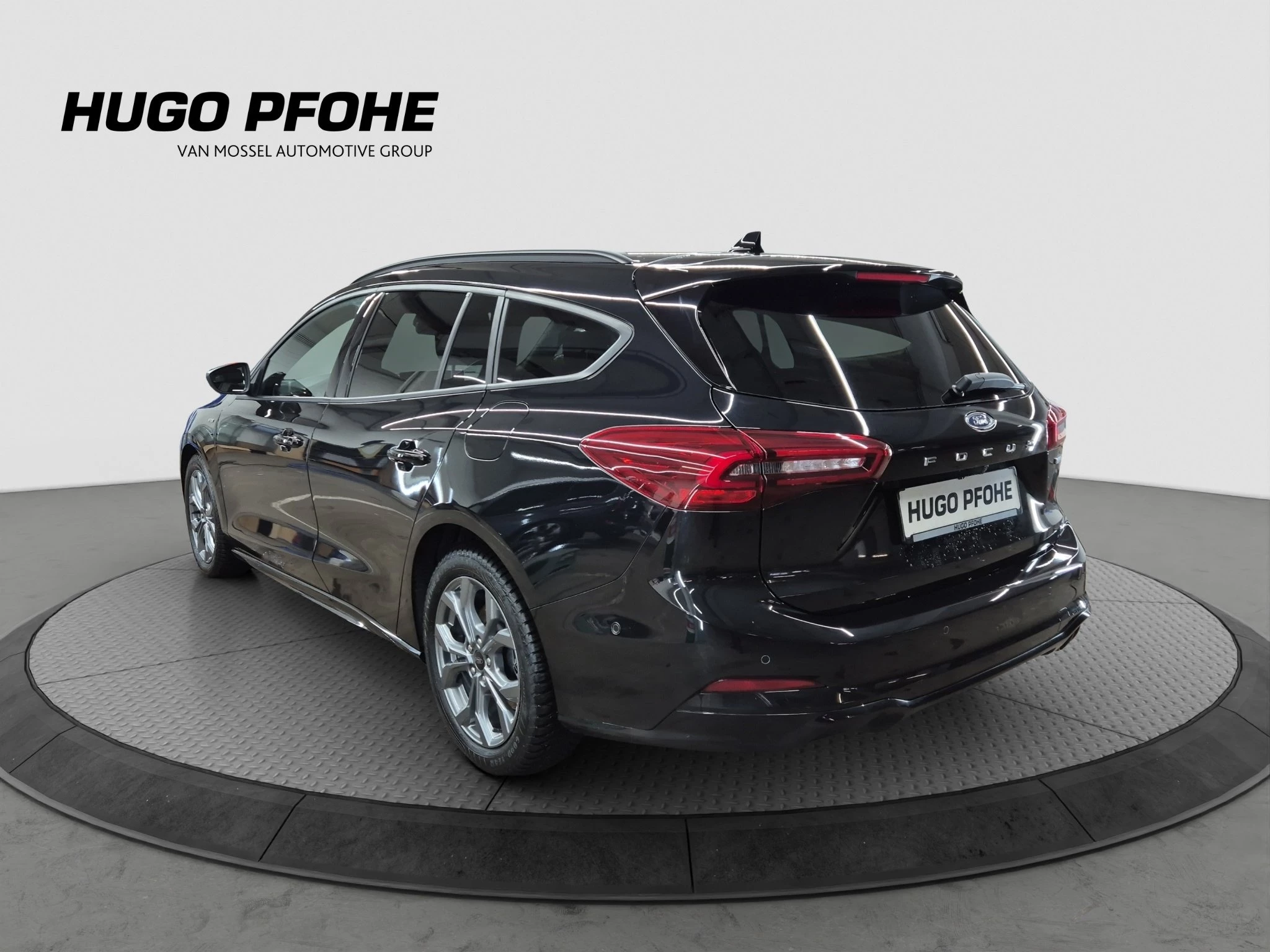 Ford Focus ST-Line X Turnier AHK ACC LED Kamera
