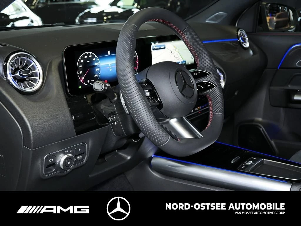 Mercedes-Benz GLA 200 AMG NIGHT PANO AHK 360° SOUND DISTRONIC AMG Line