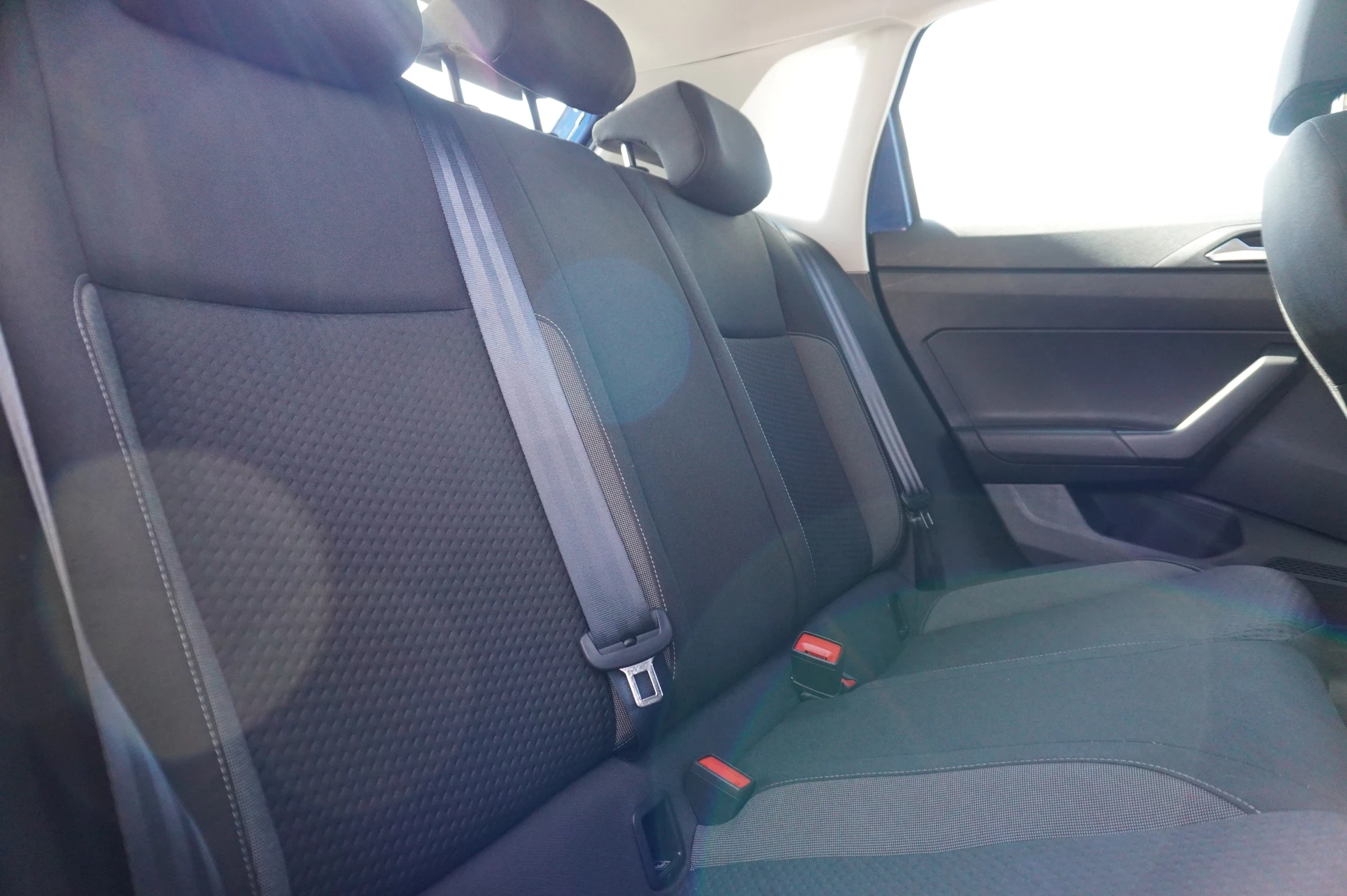 Volkswagen-Polo-image-12