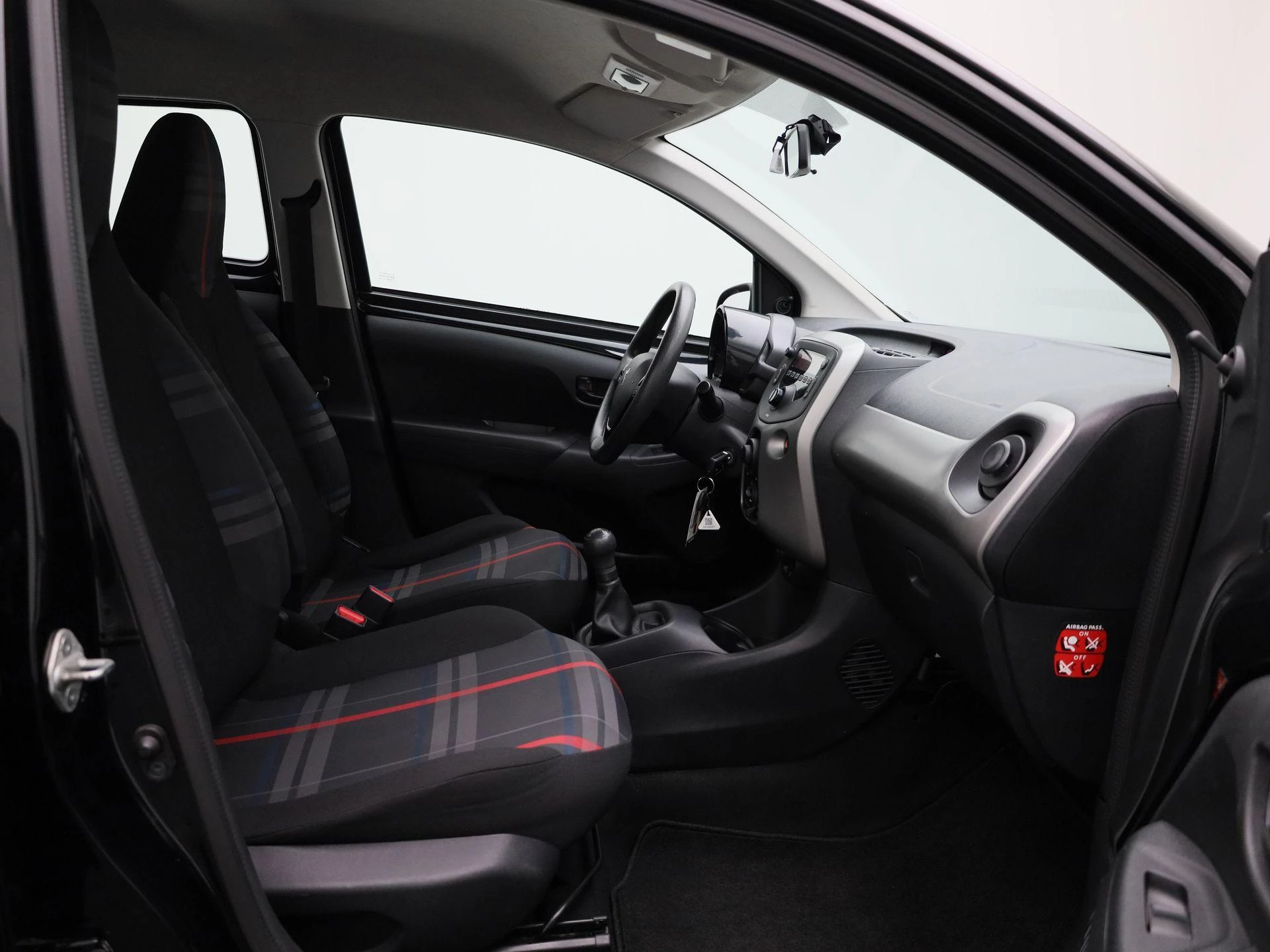 Peugeot-108-image-26