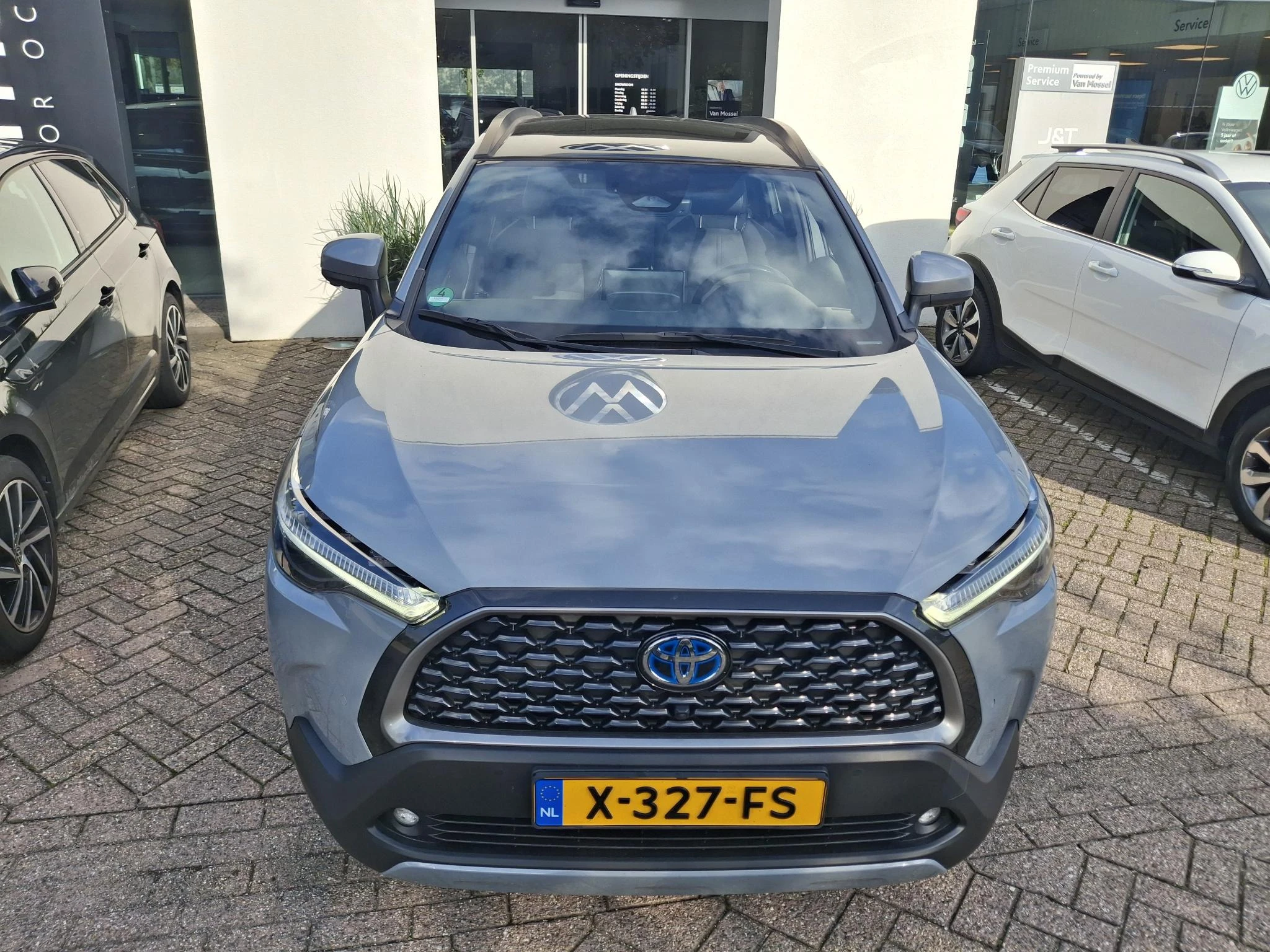 Toyota-Corolla Cross-image-1