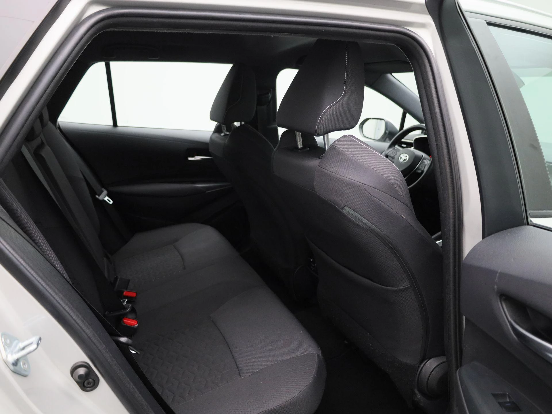 Toyota-Corolla Touring Sports-image-30