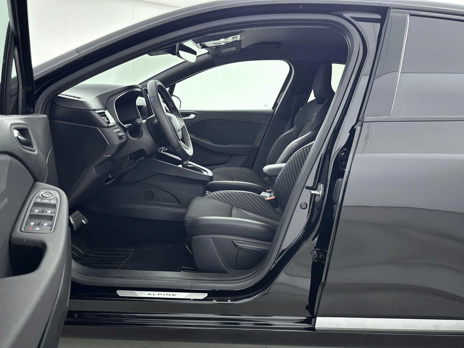 Renault-Clio-image-30