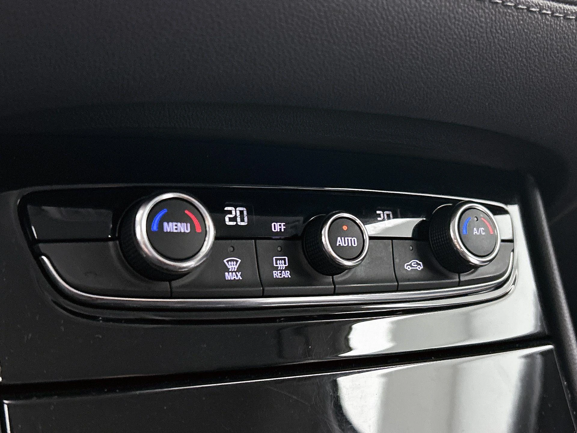Opel-Grandland X-image-23