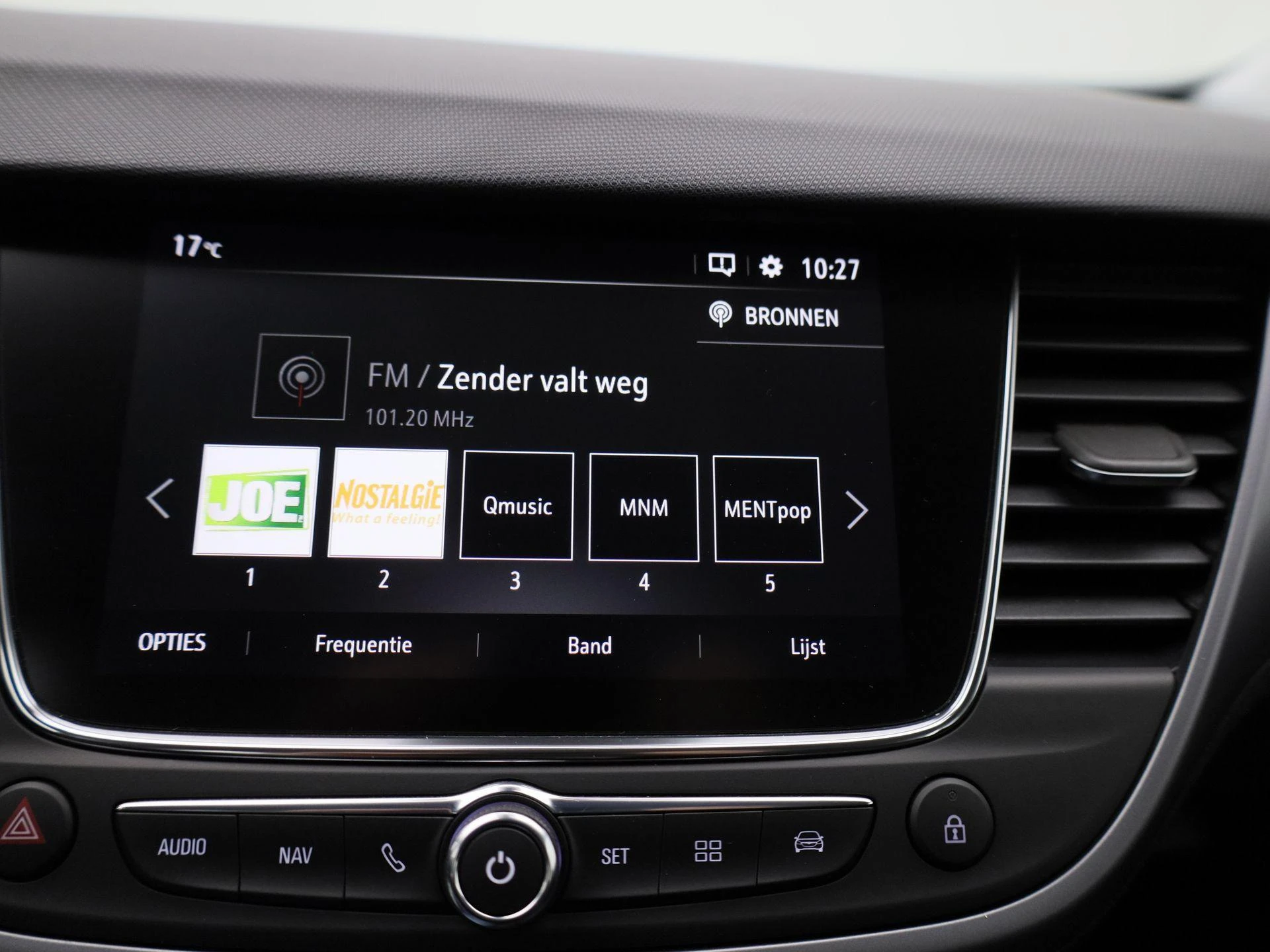 Opel-Crossland-image-16