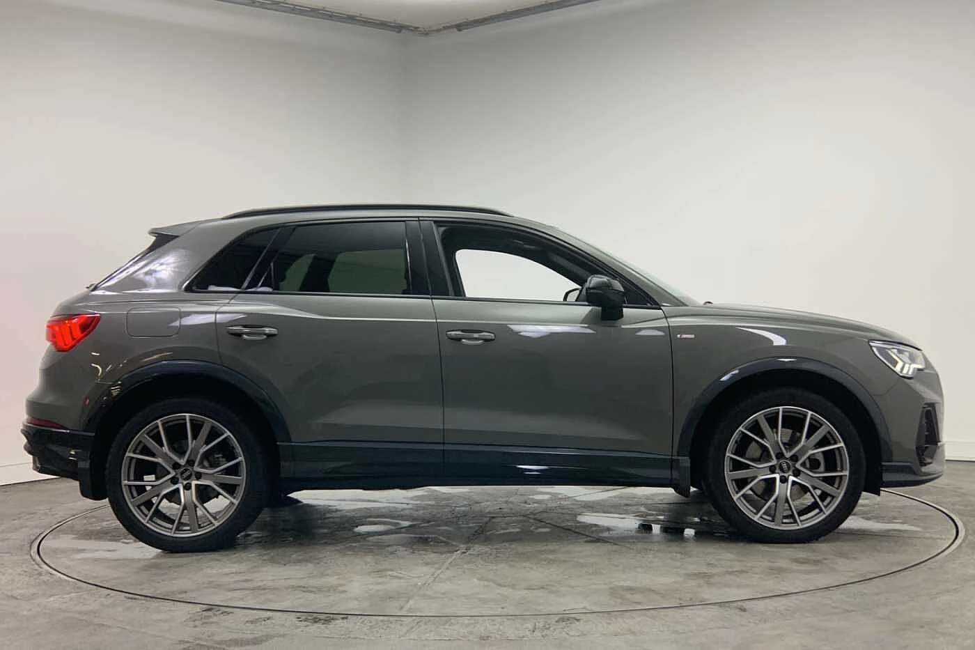 Audi-Q3-image-3
