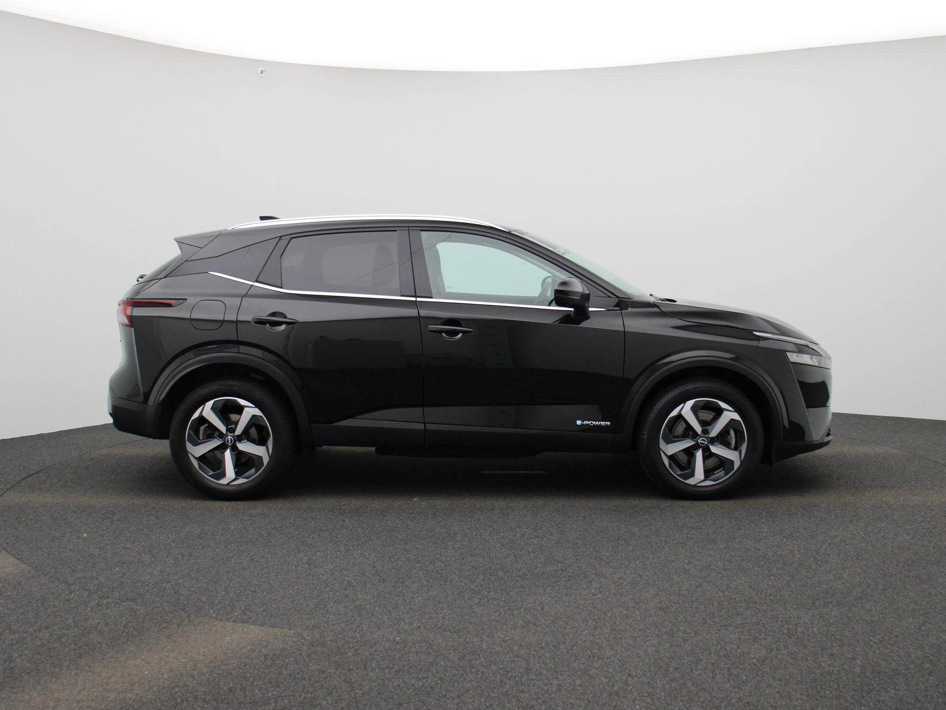 Nissan-QASHQAI-image-5
