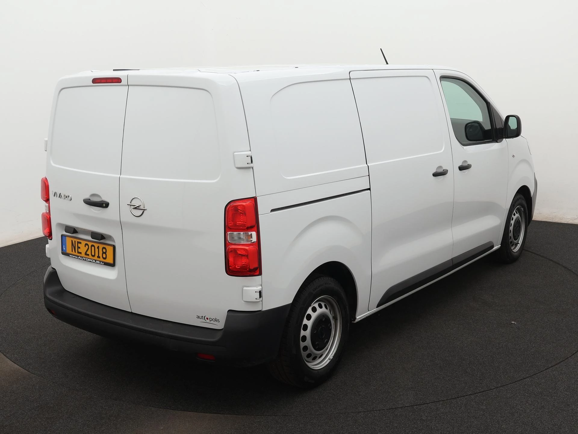 Opel-Vivaro-image-6