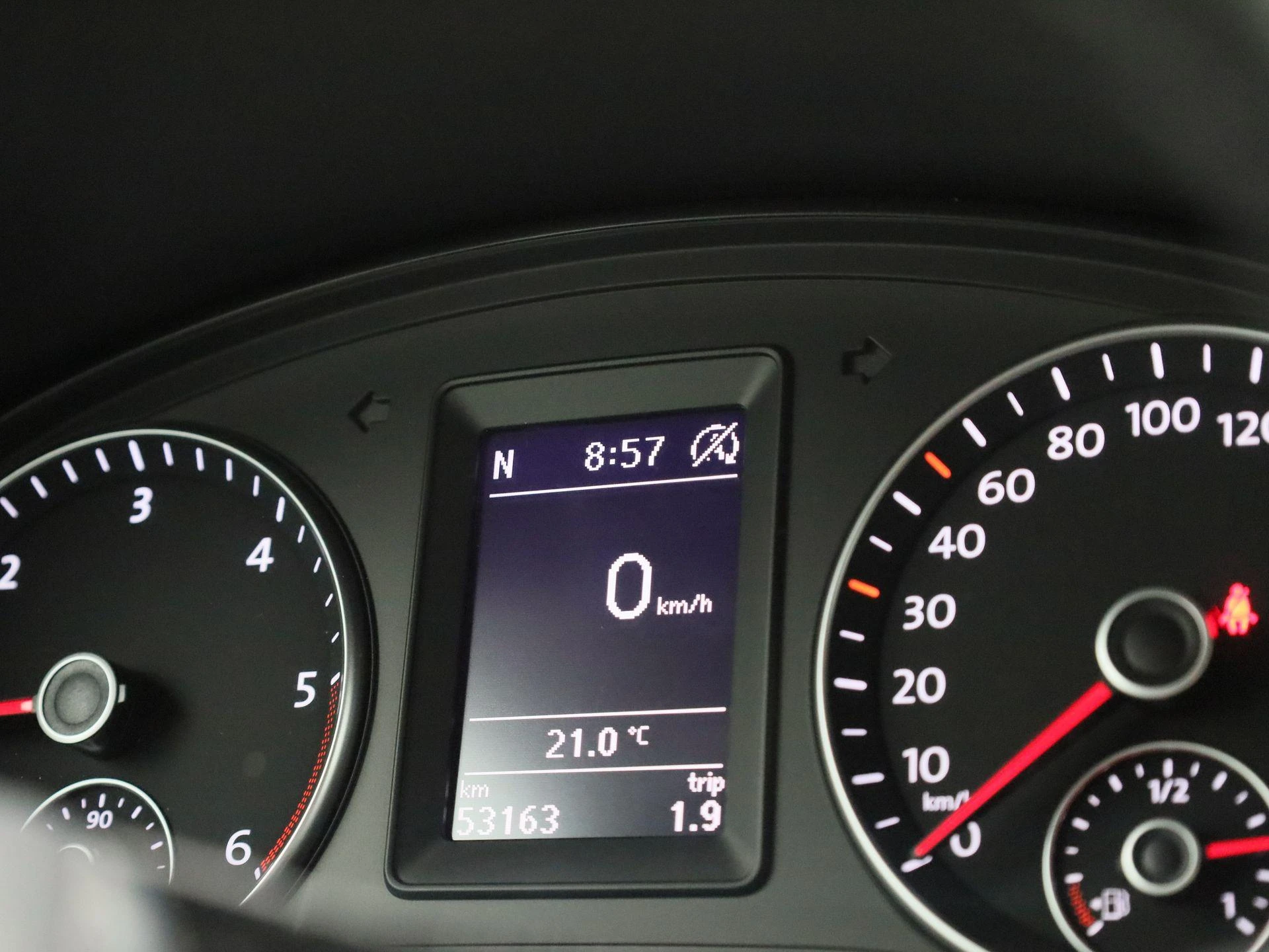 Volkswagen-Caddy-image-32