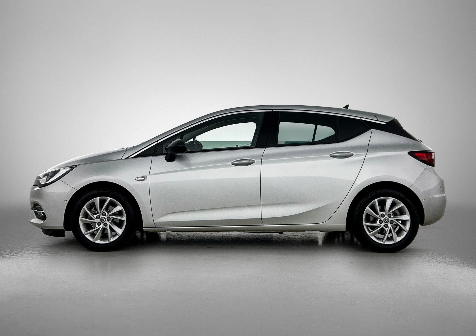 Opel-Astra-image-1