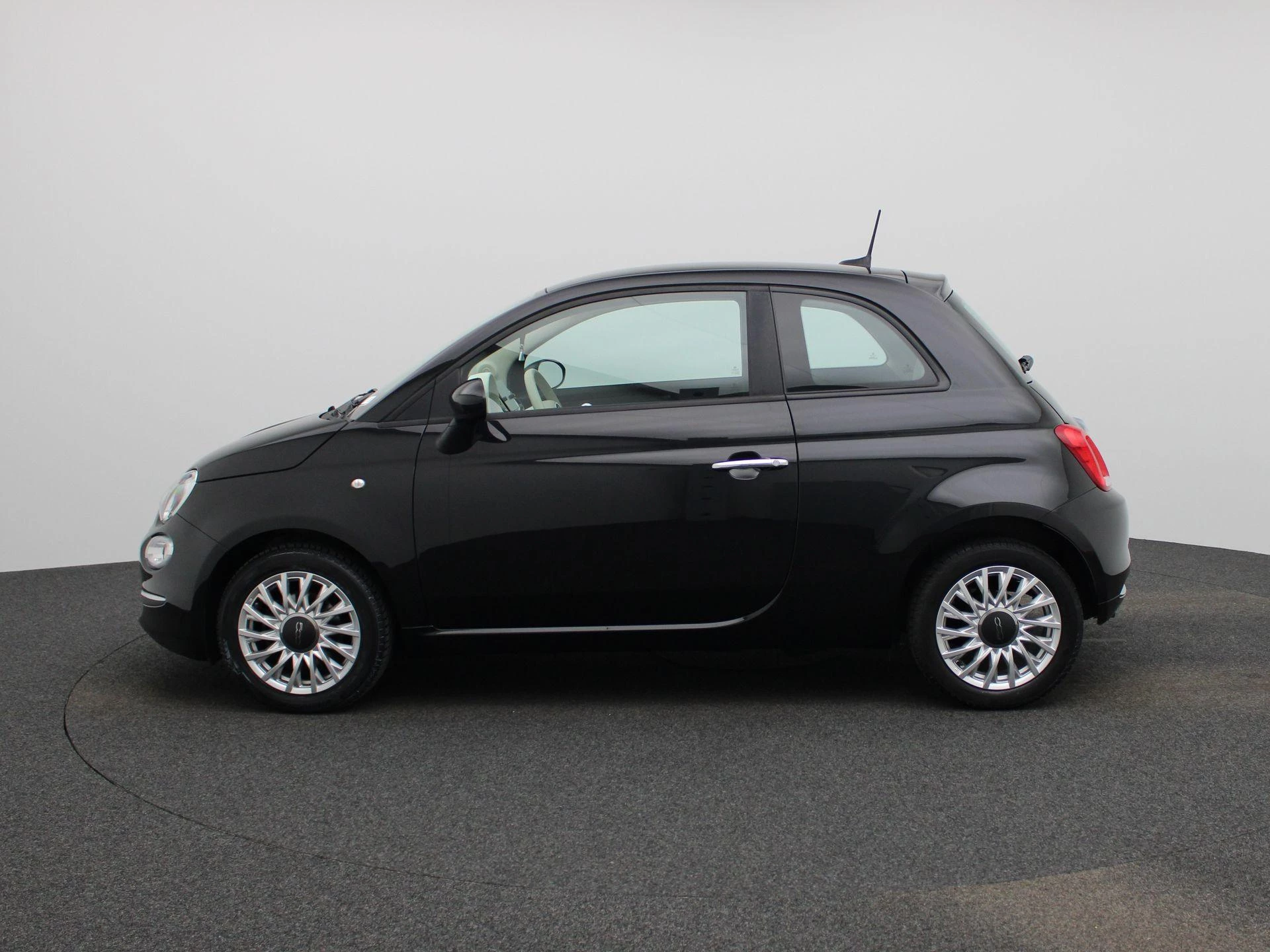 Fiat-500-image-3