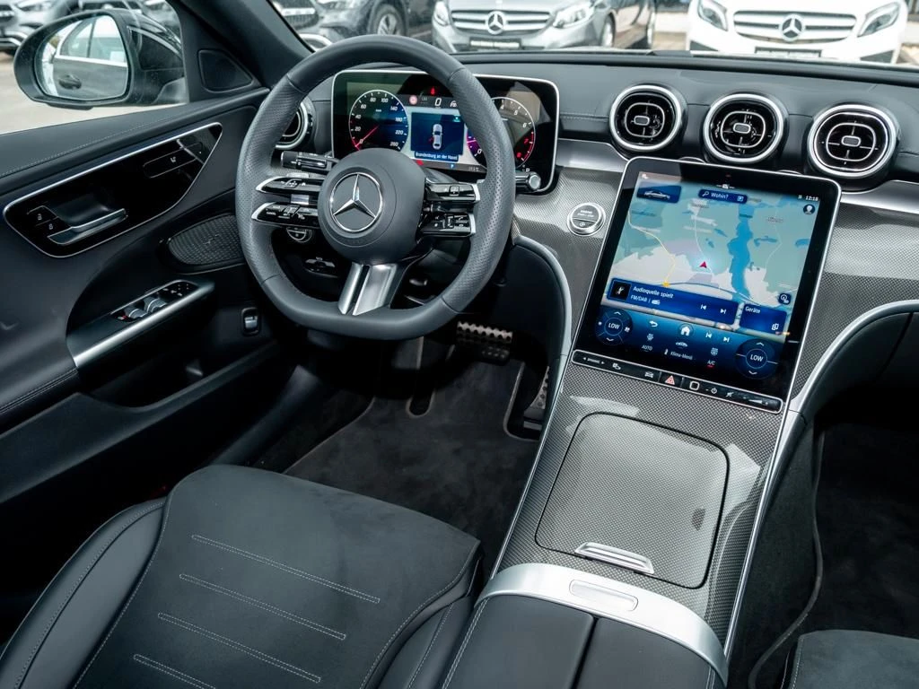 Mercedes-Benz-C-Klasse 300-image-9