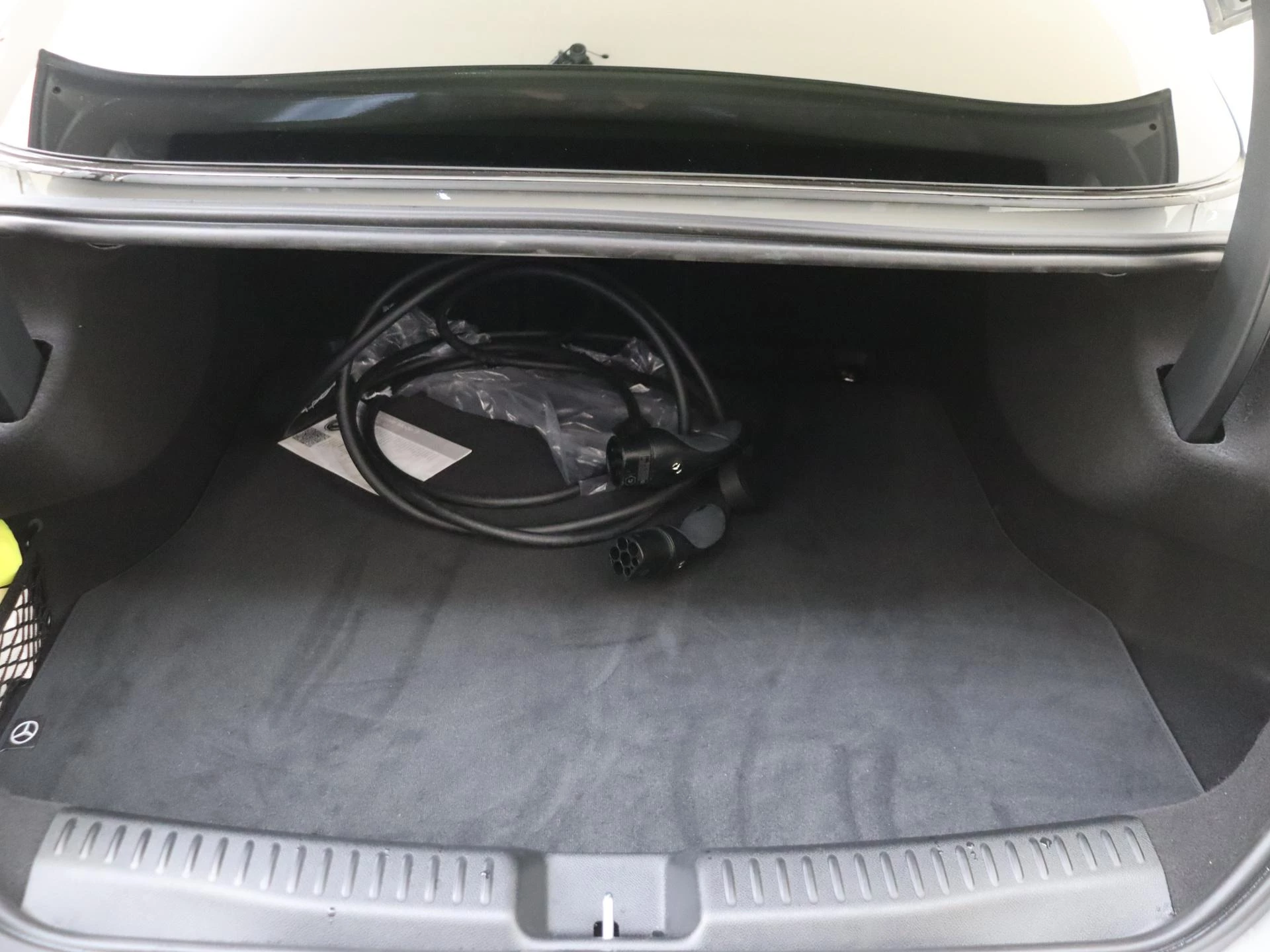 Mercedes-Benz-CLA-image-28