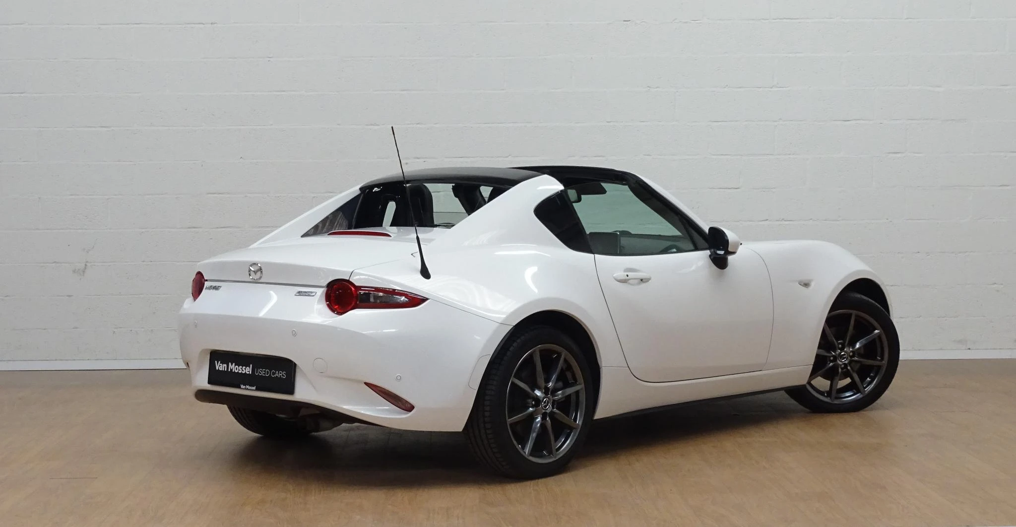Mazda-MX-5-image-2