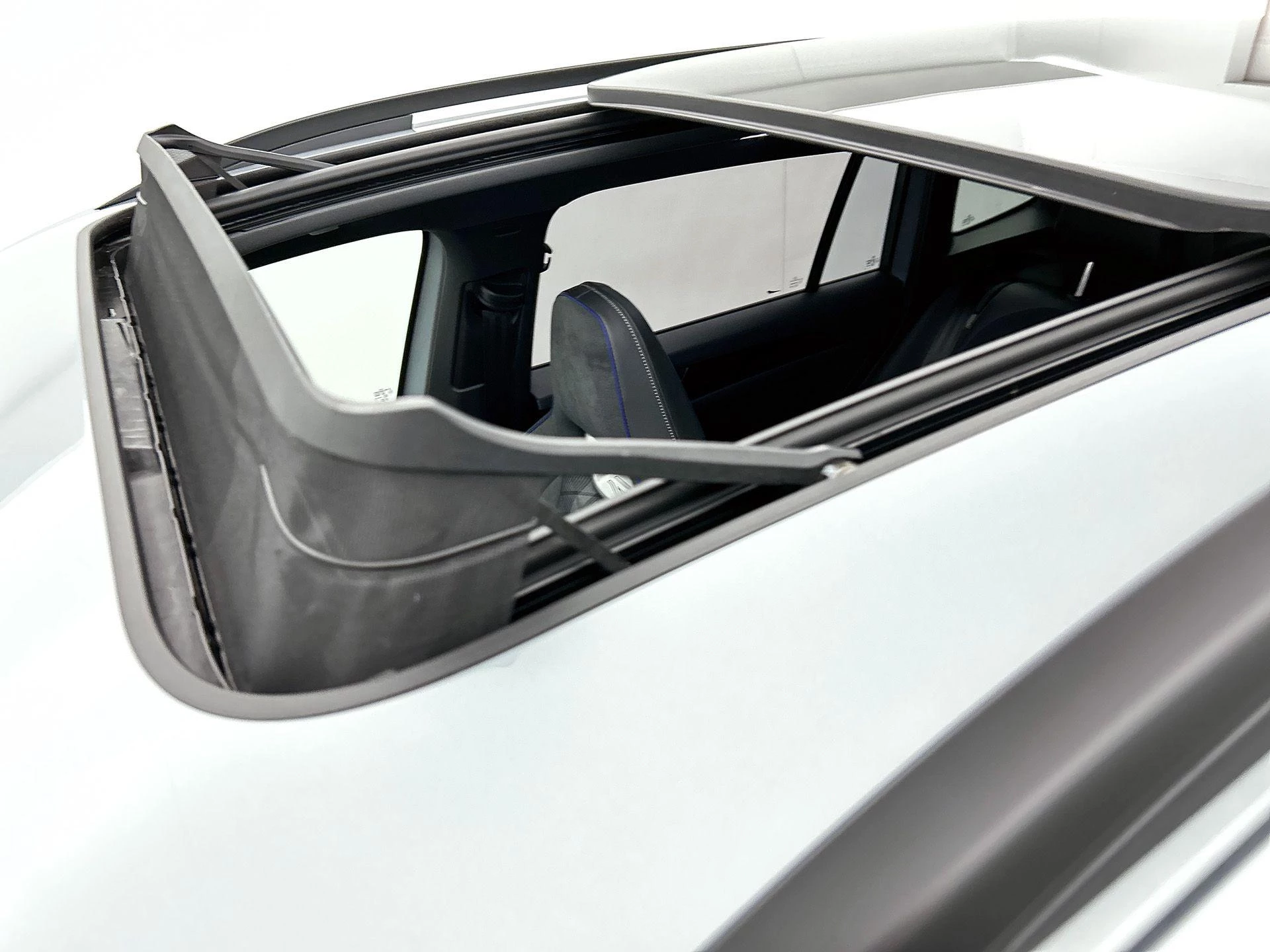 Volkswagen-Tiguan-image-48