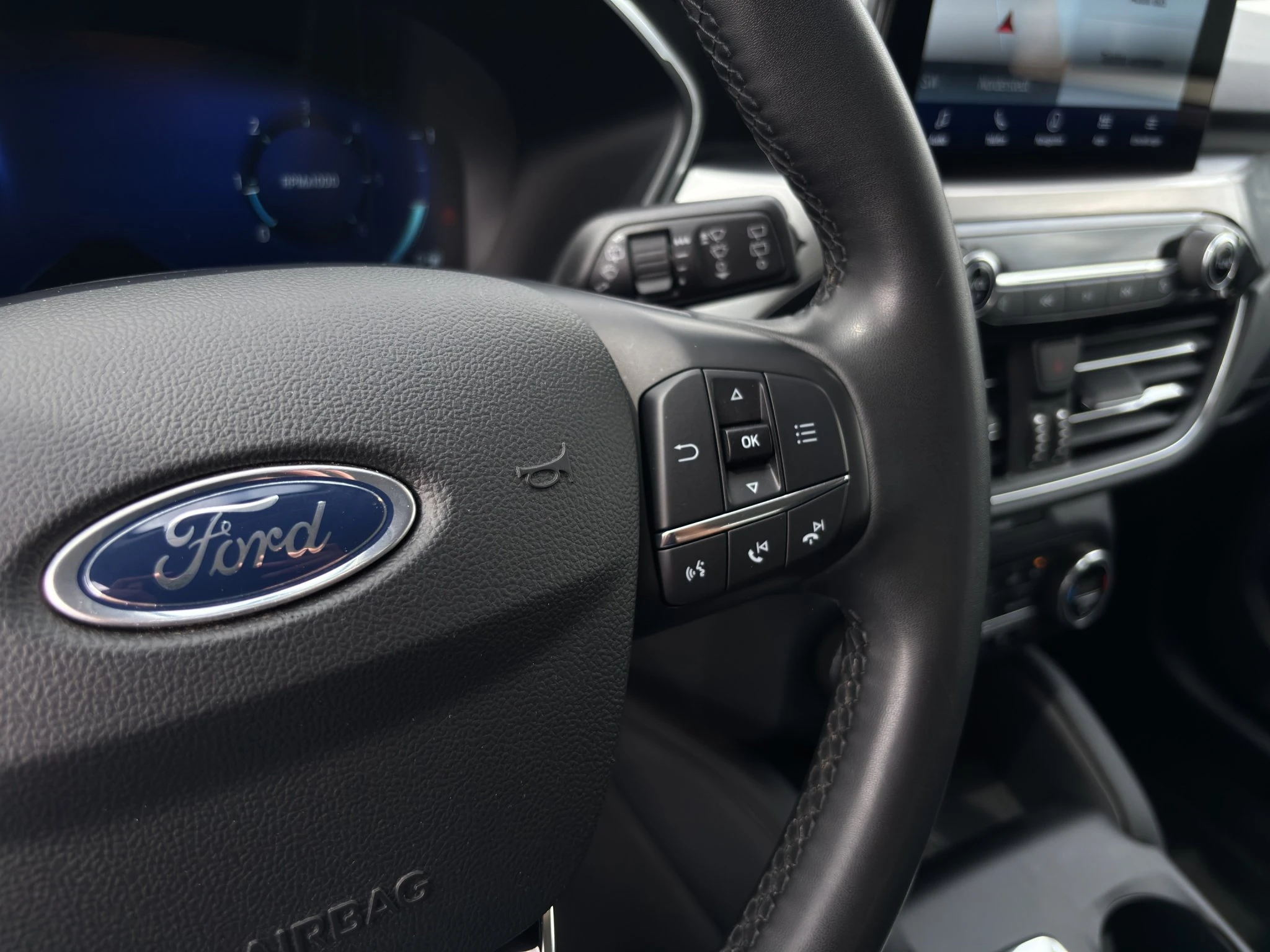 Ford-Kuga-image-23