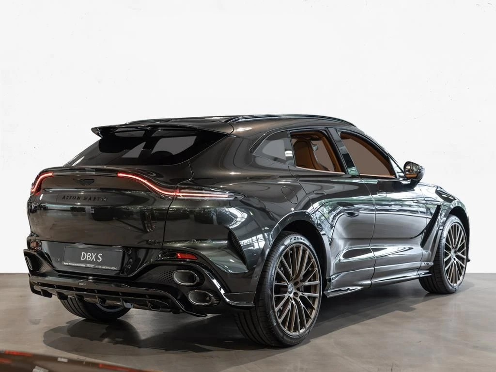 Aston Martin-DBX-image-16