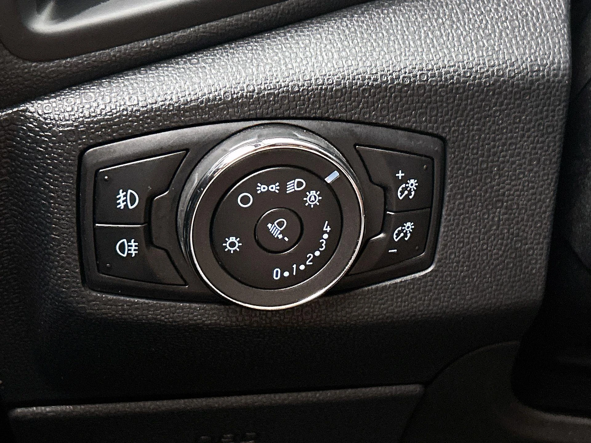 Ford-EcoSport-image-13