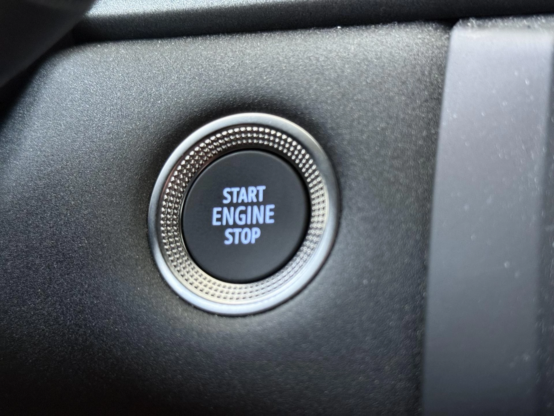 Renault-Captur-image-19