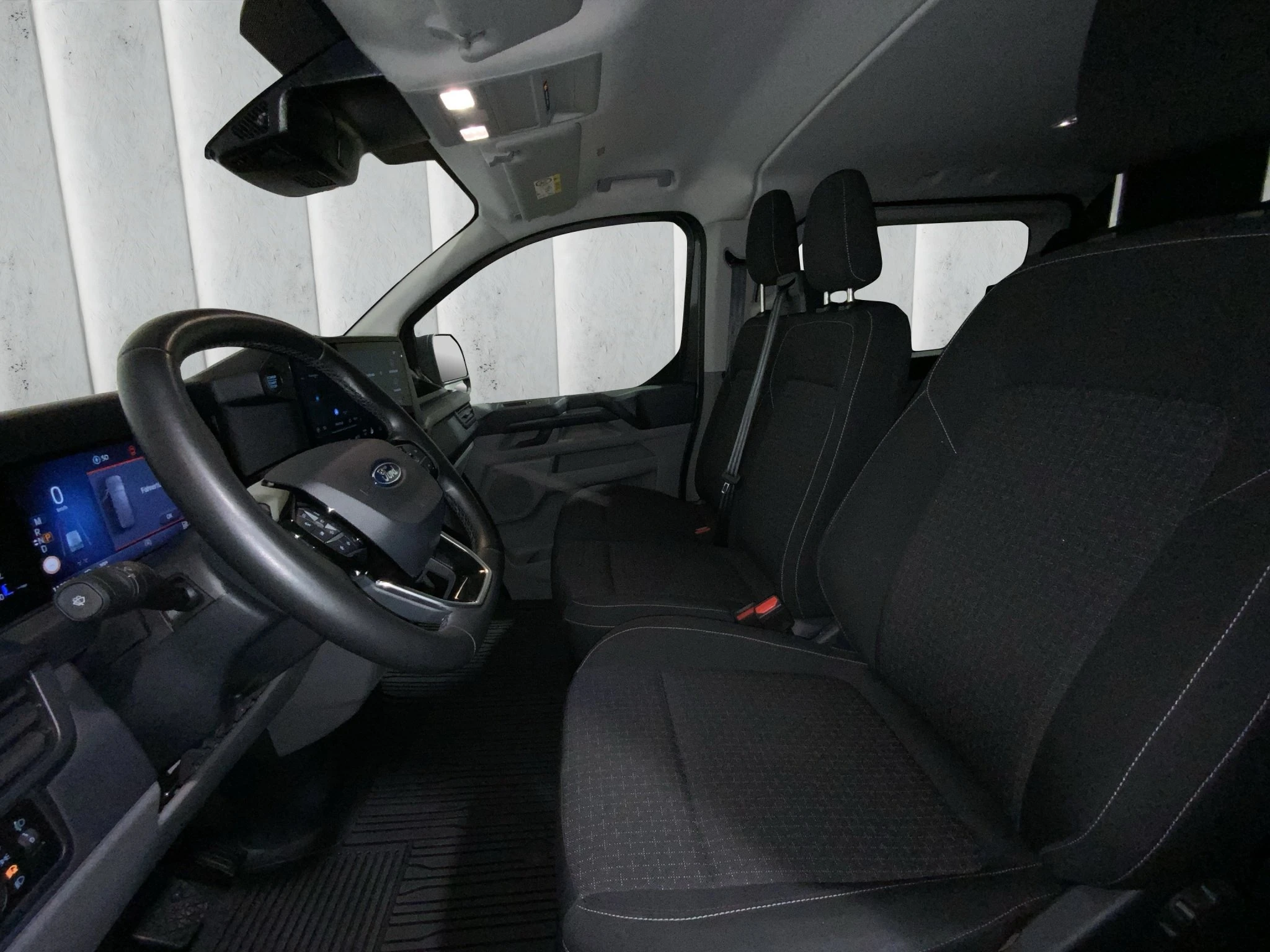 Ford-Transit Custom-image-9