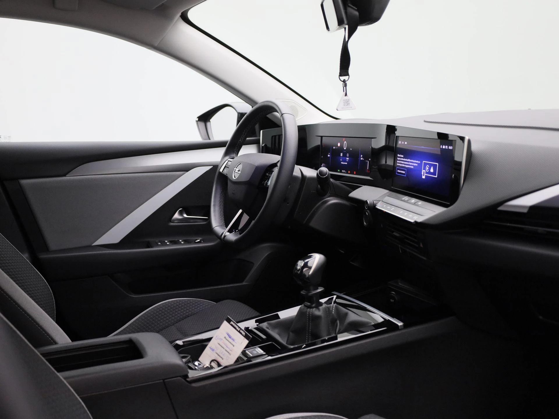 Opel-Astra-image-30