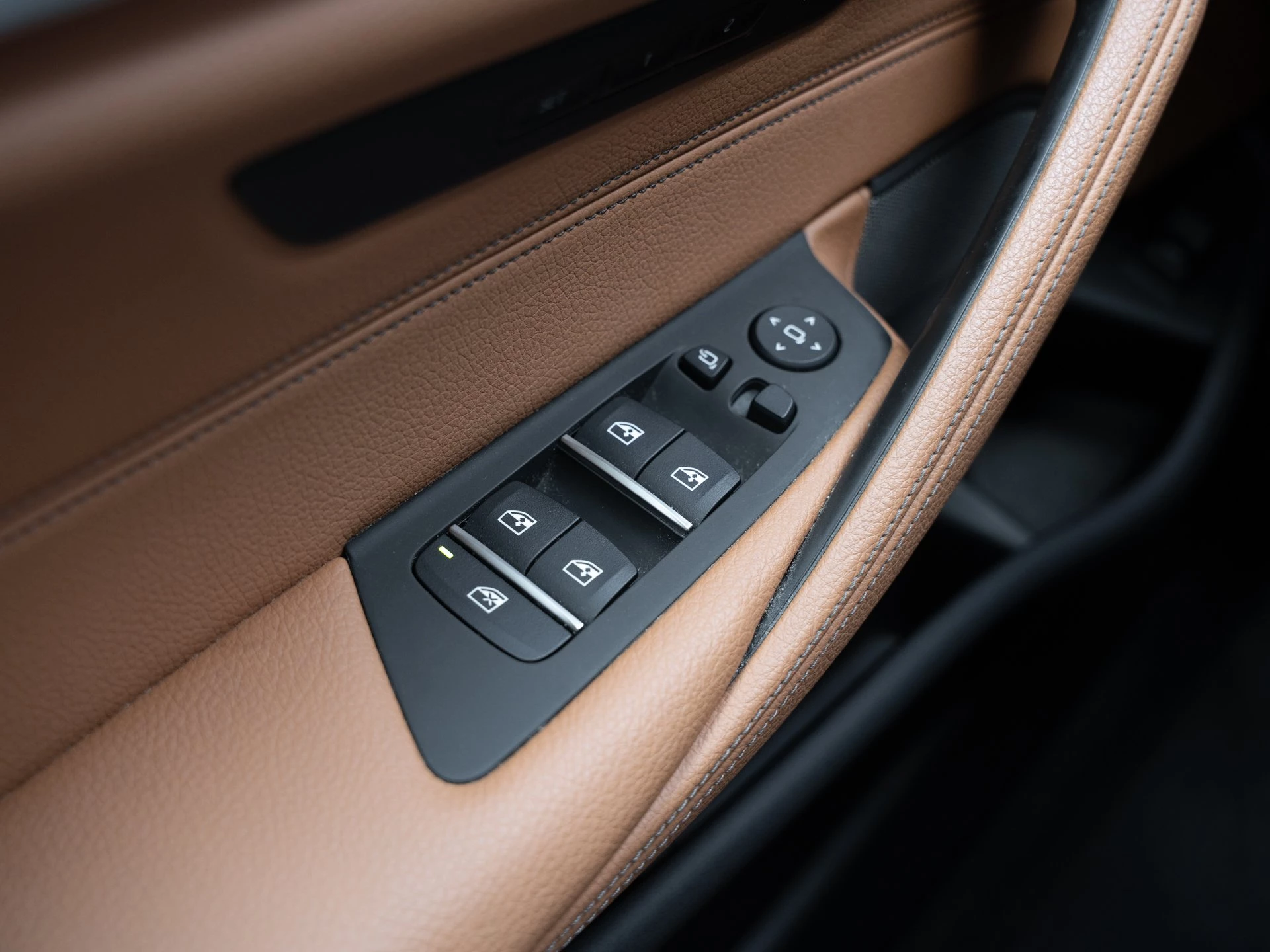 BMW-5er Reihe-image-24