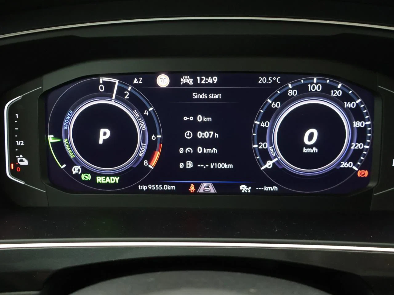 Volkswagen-Tiguan-image-10
