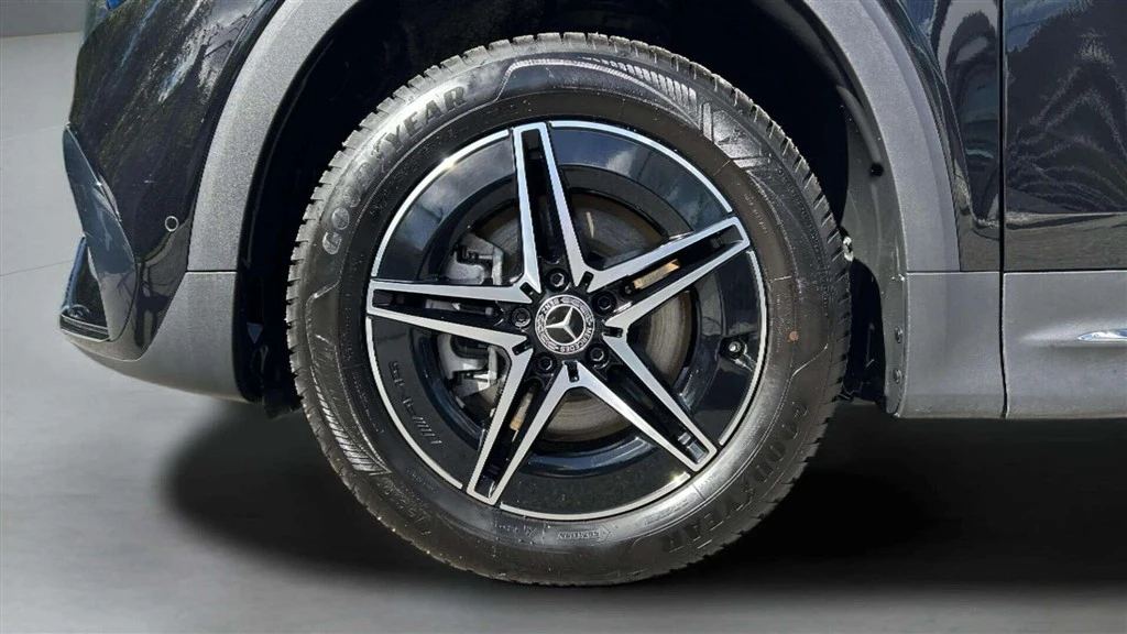 Mercedes-Benz-EQB-image-8