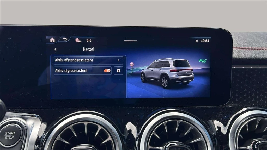 Mercedes-Benz-EQB-image-16