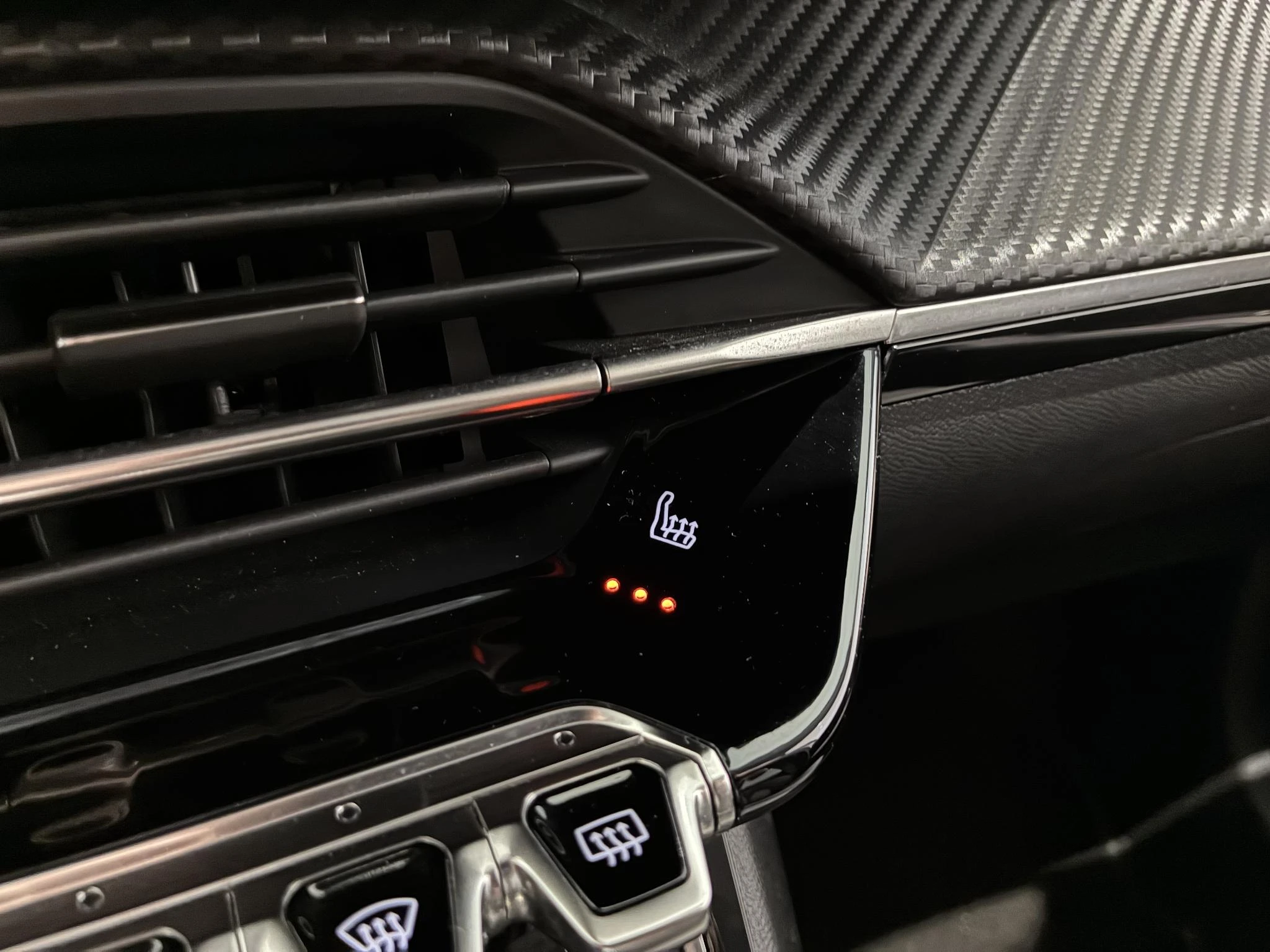 Peugeot-208-image-11