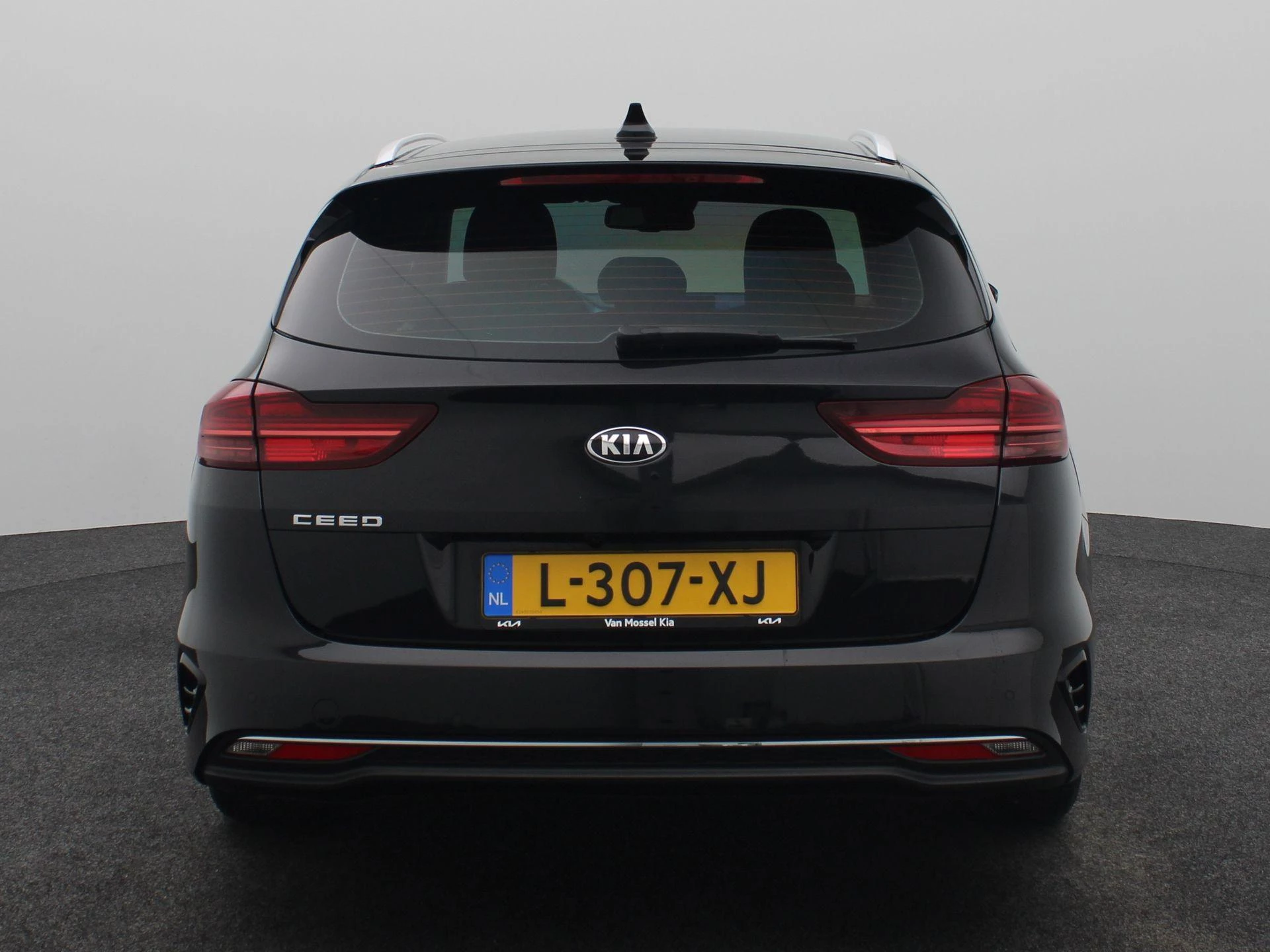 Kia-Ceed Sportswagon-image-35